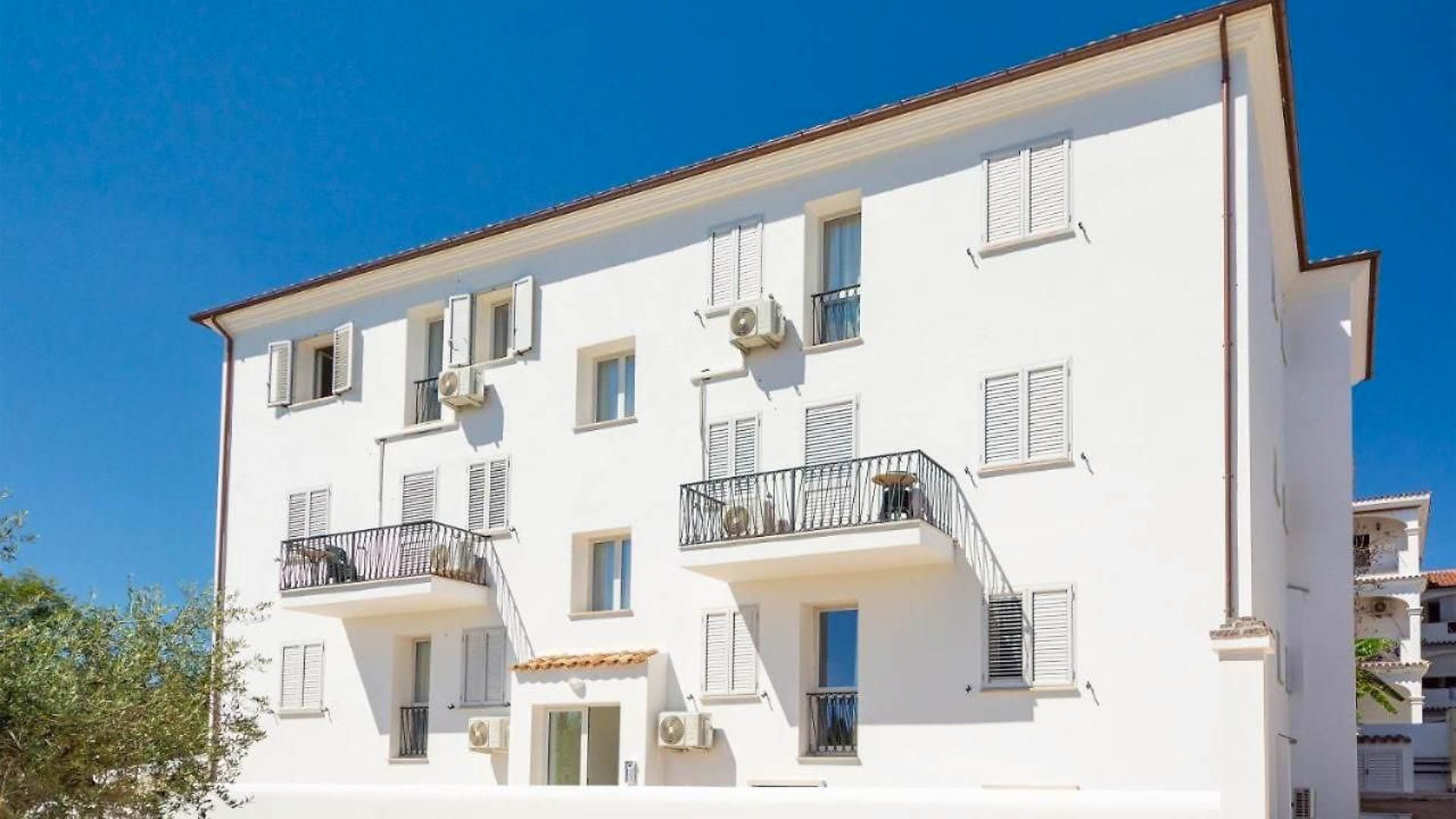 Le Residenze Del Baia Marina
