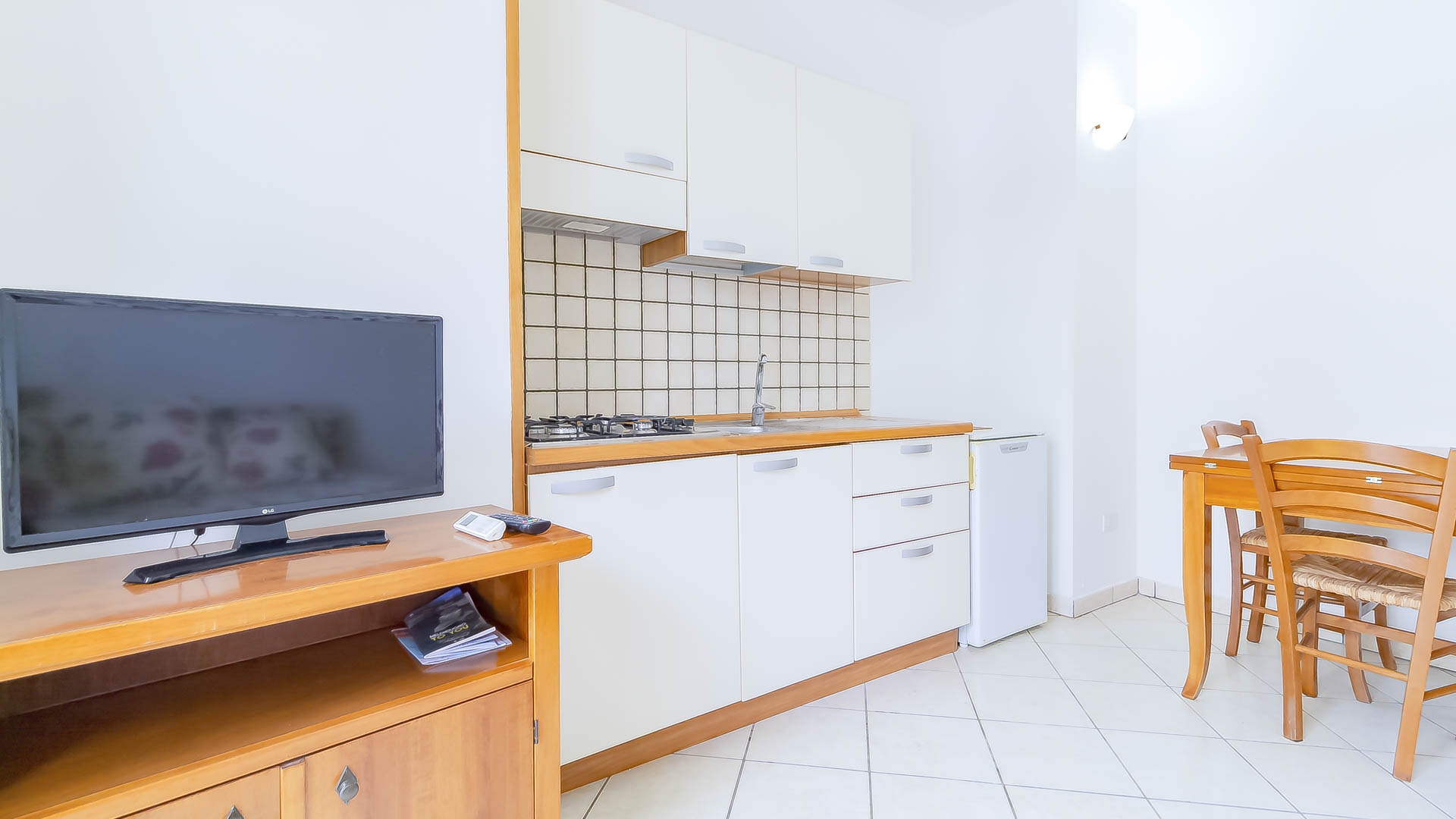 Leopardi Flat