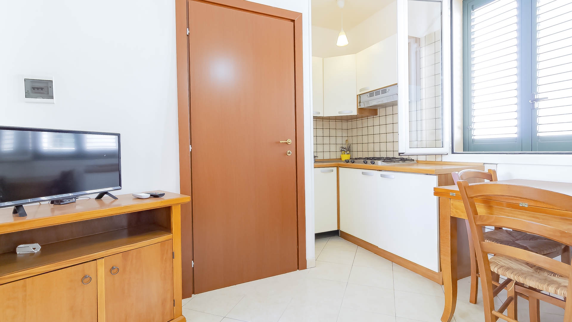 Leopardi Flat