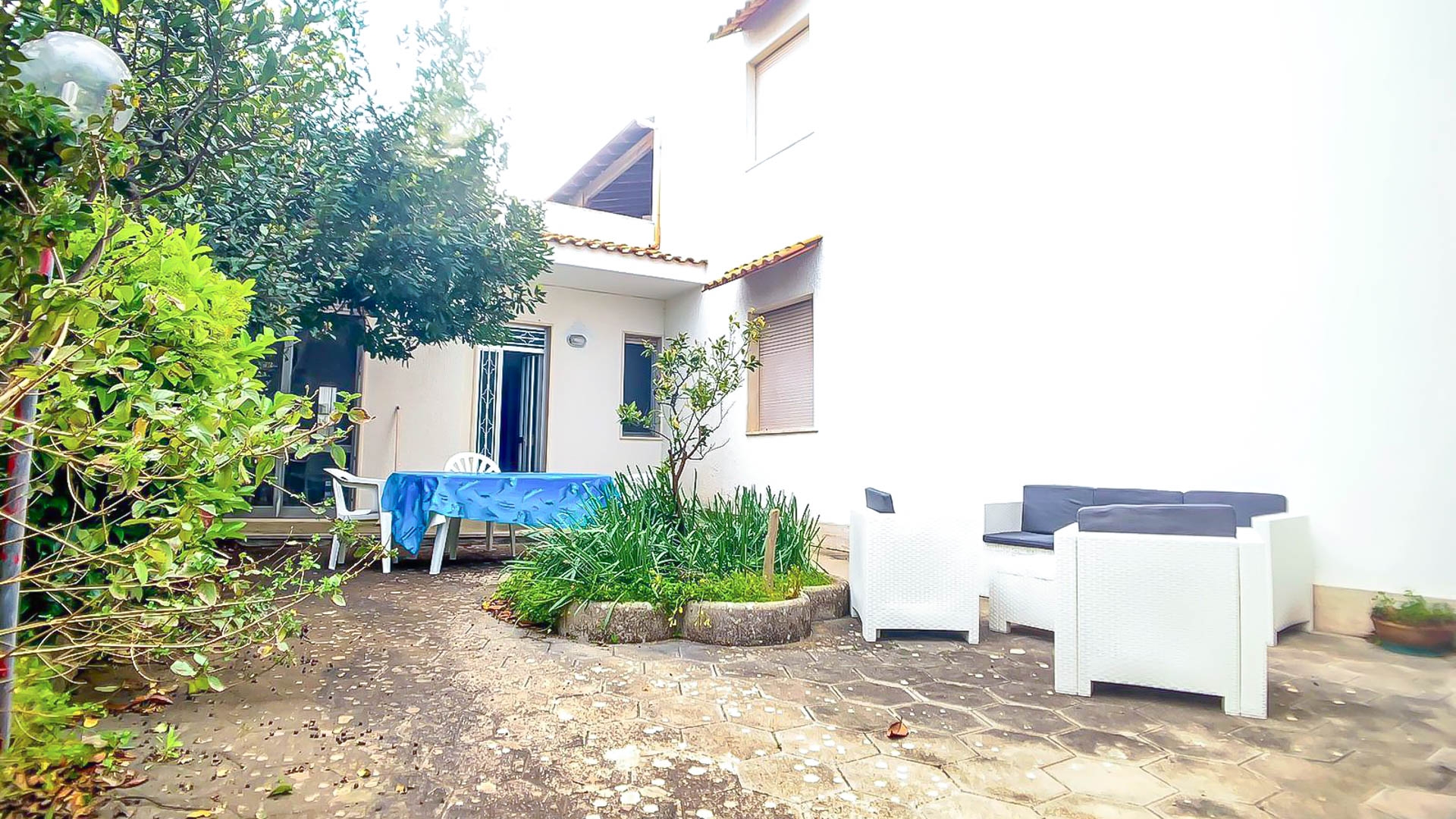Levante Flat