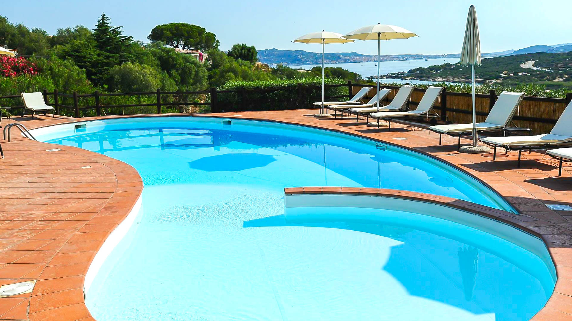 LH Altura Resort