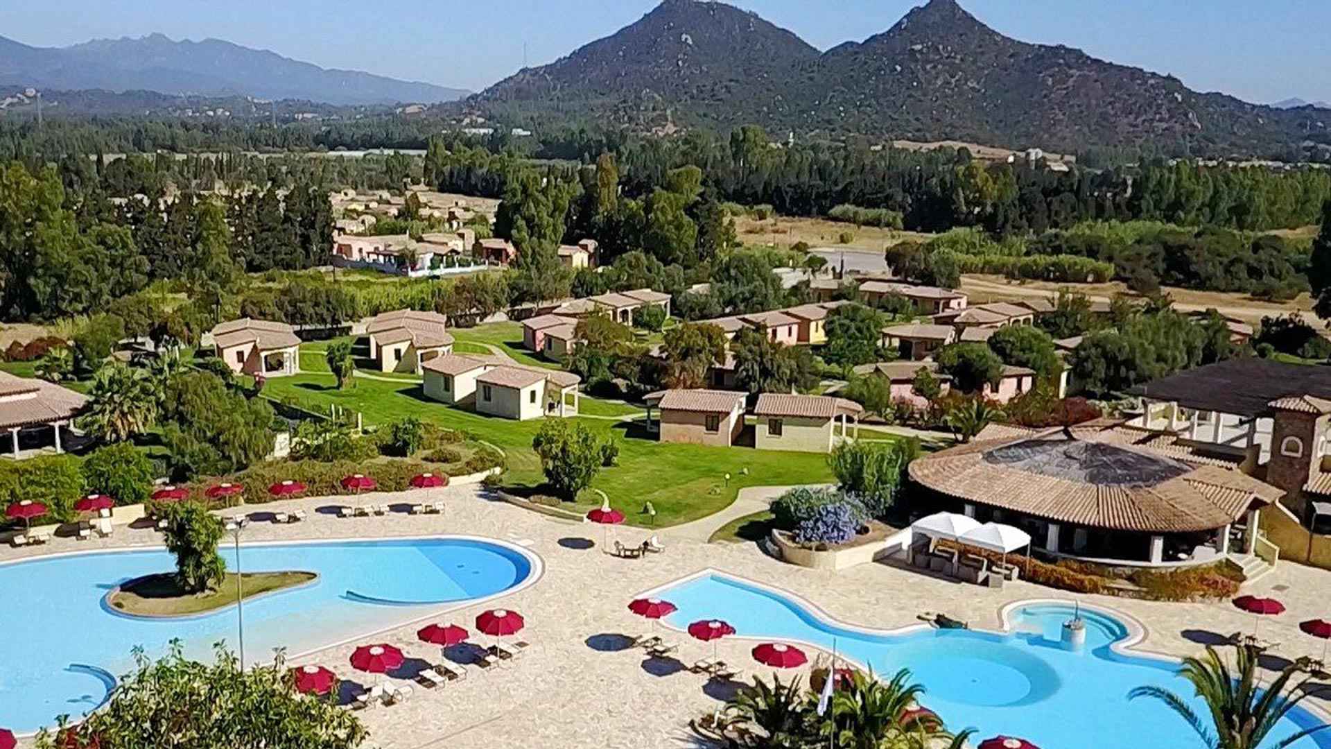 Limone Beach Resort