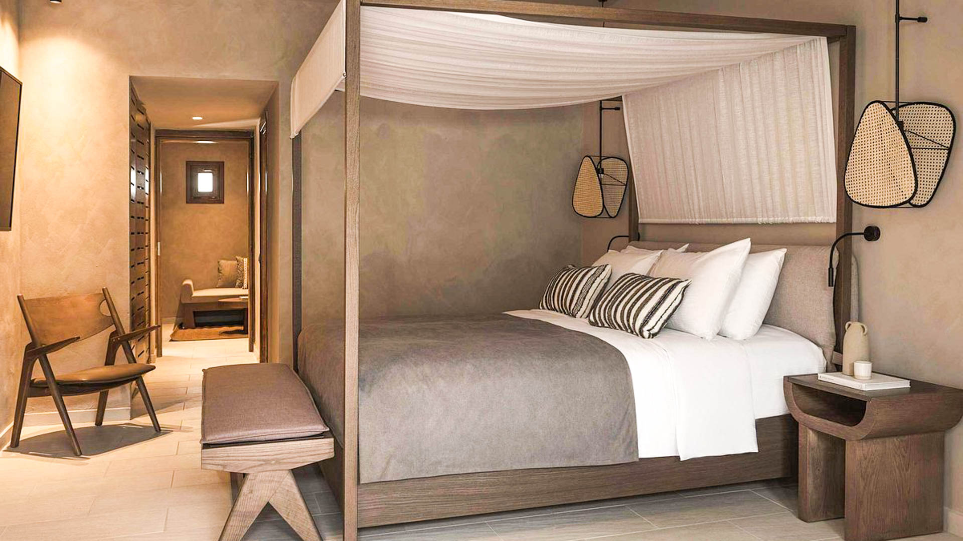 Lindian Village Curio Collection By Hilton