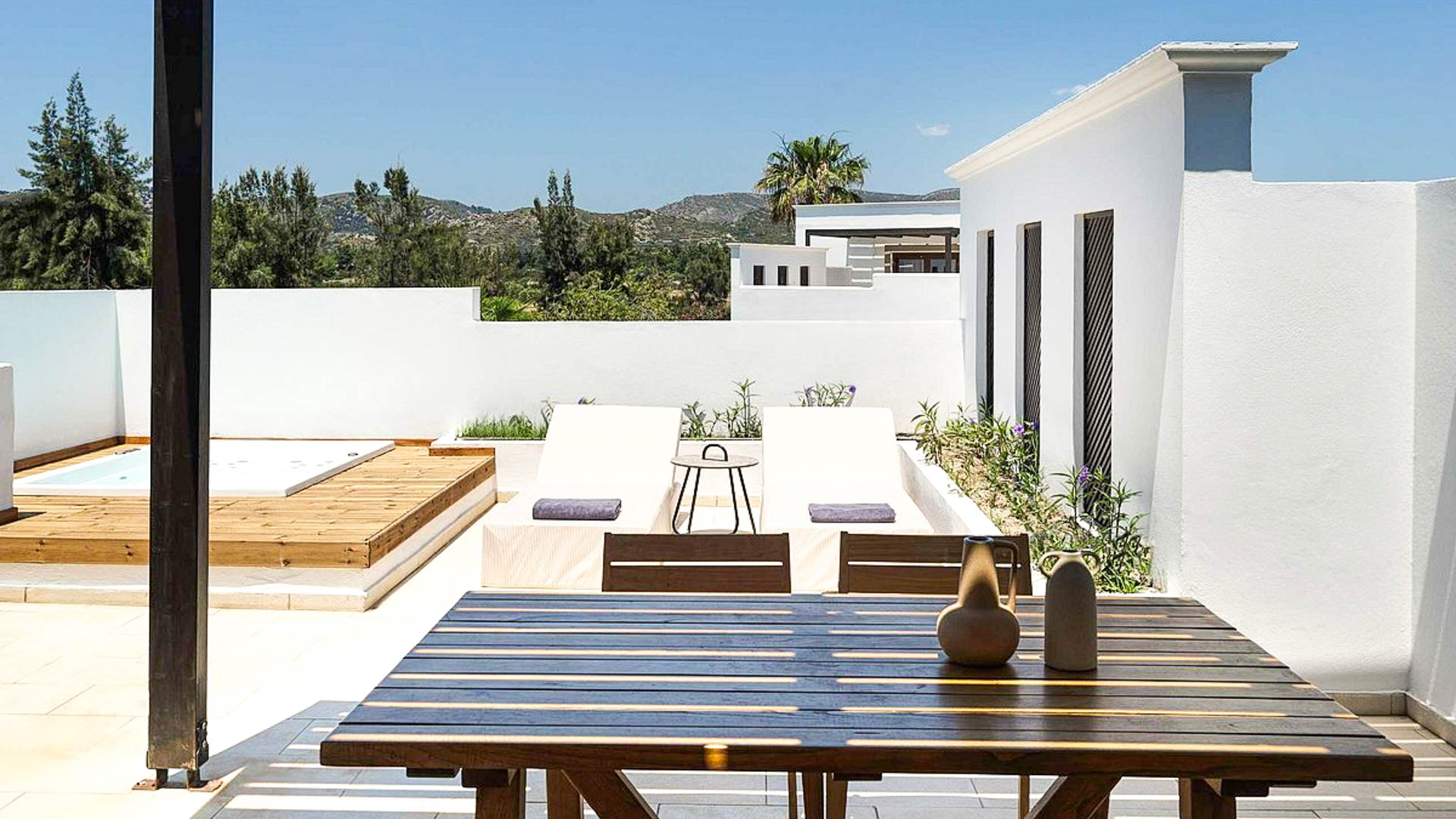 Lindian Village Curio Collection By Hilton