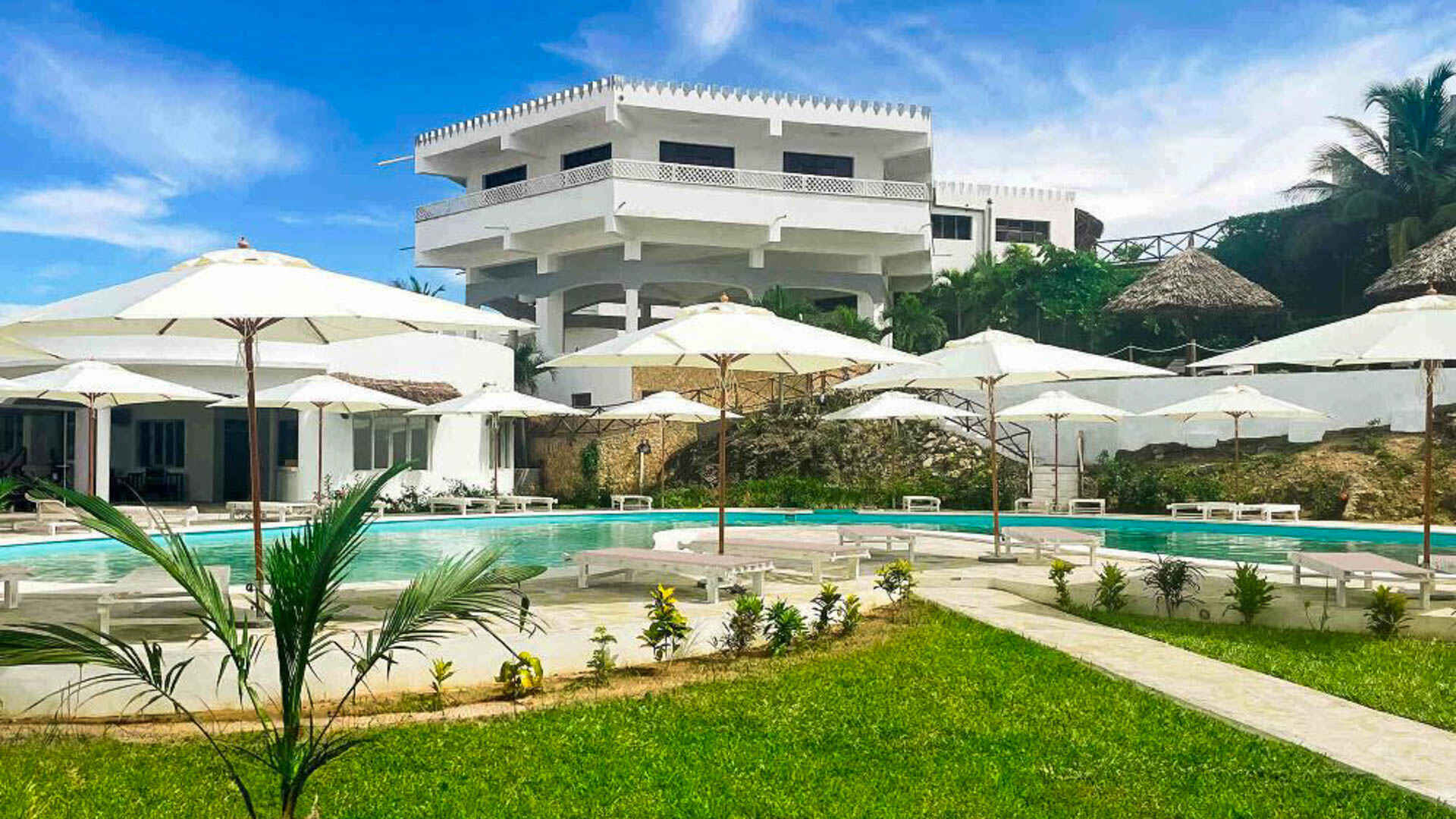 Lion Beach Resort