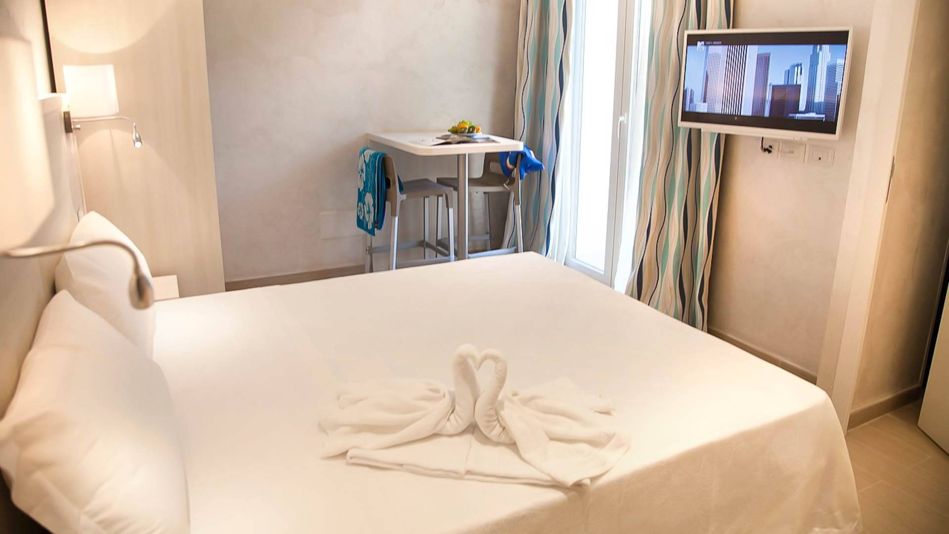 Marina Beach Suite Hotel