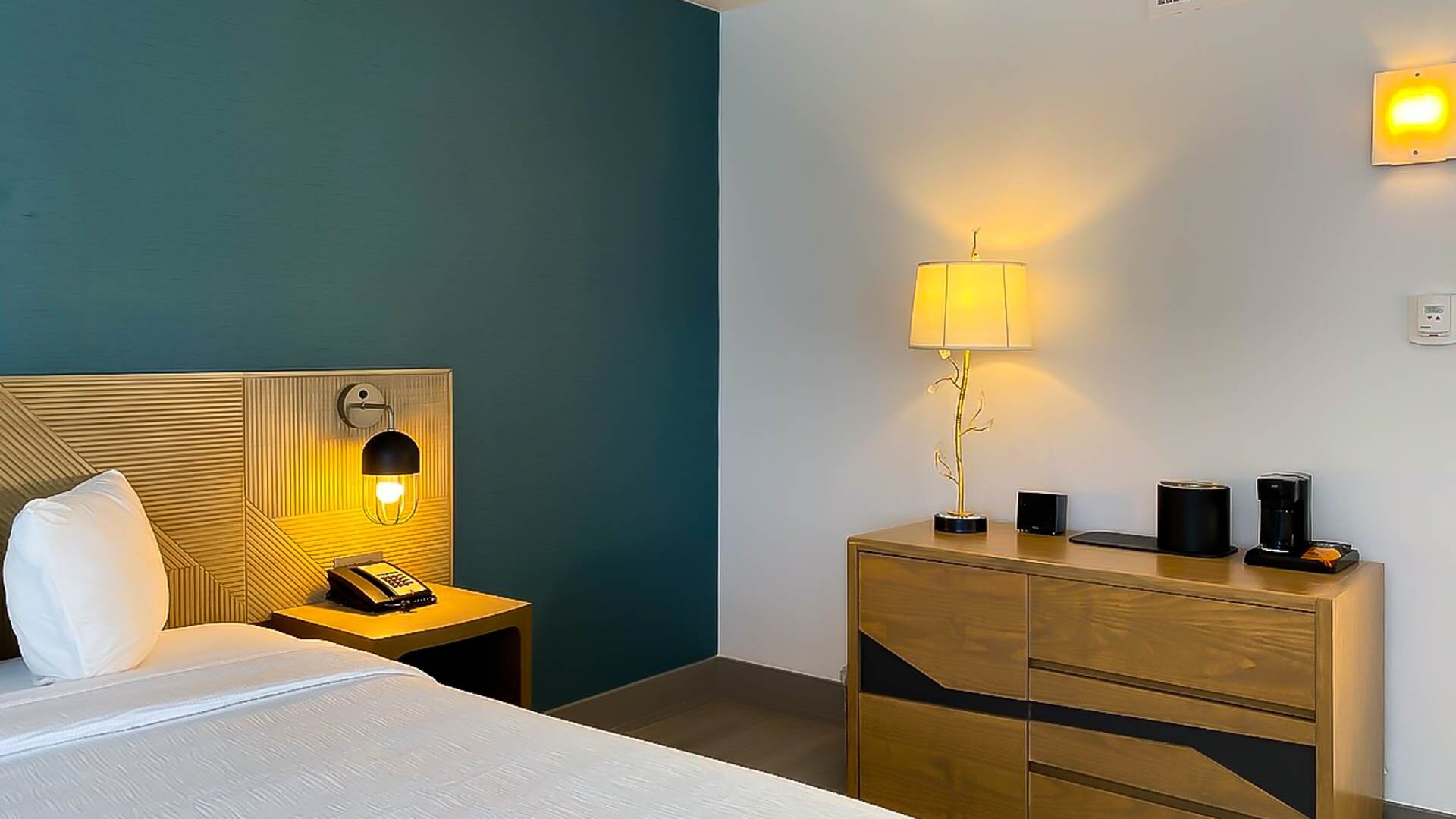 Marseilles Hotel