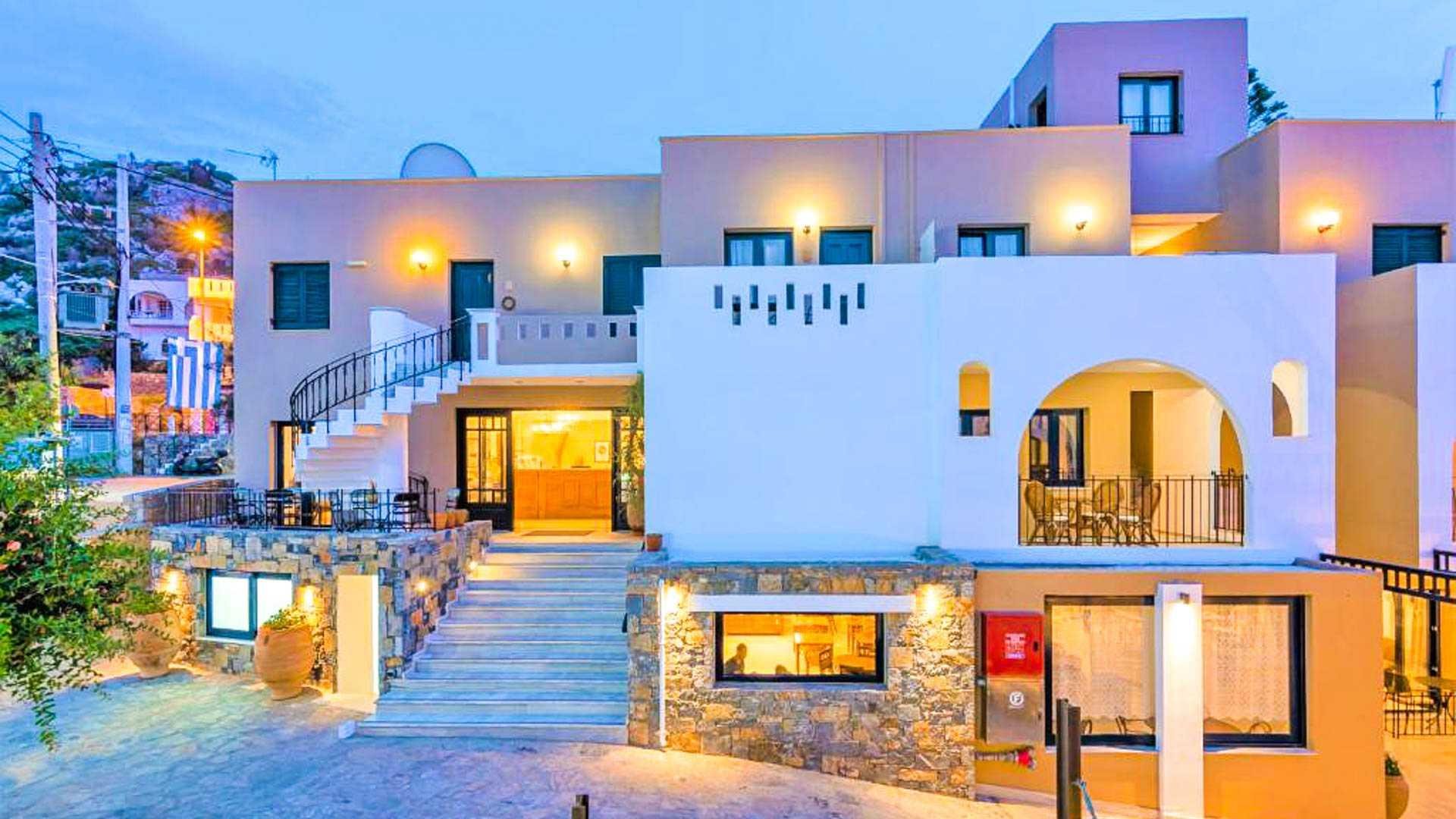 Nami Hotel & Suites