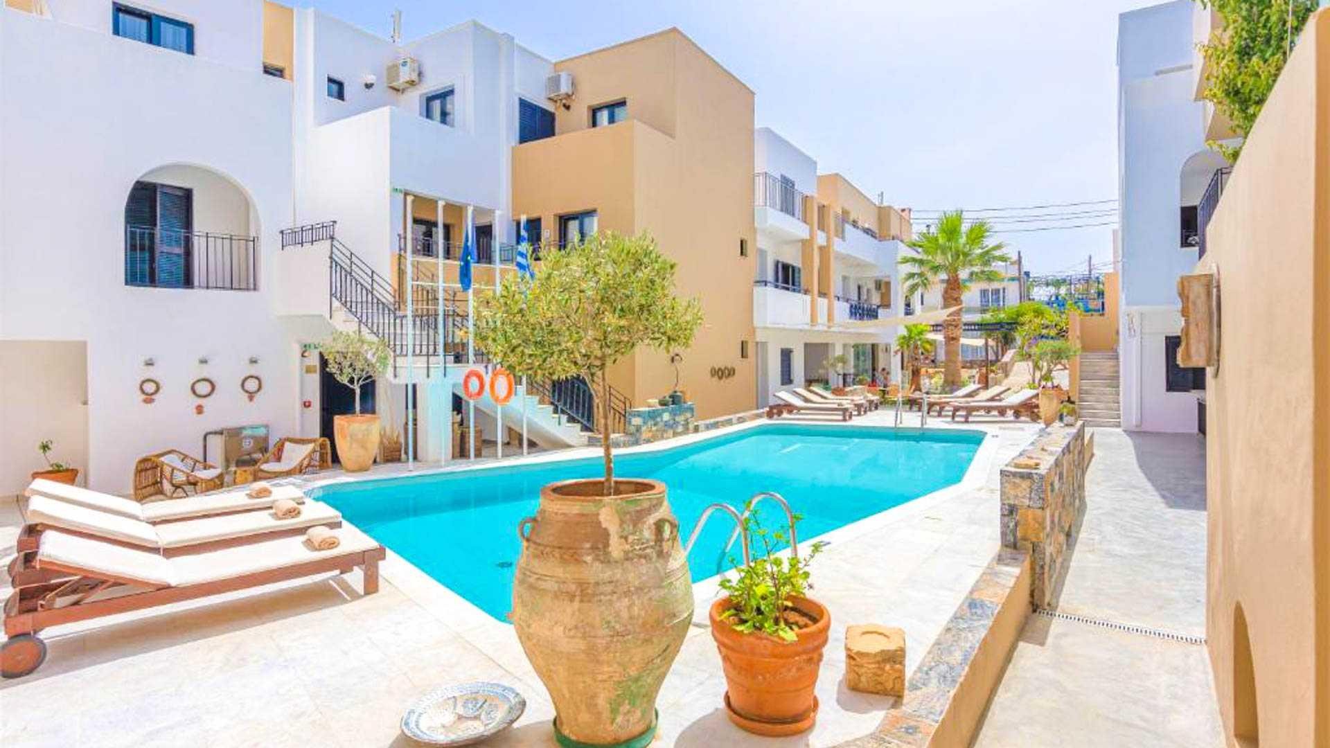 Nami Hotel & Suites