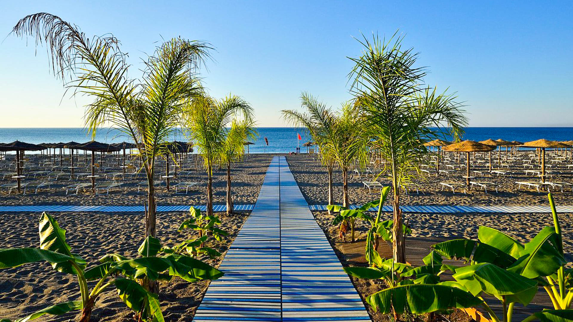 Naxos Beach