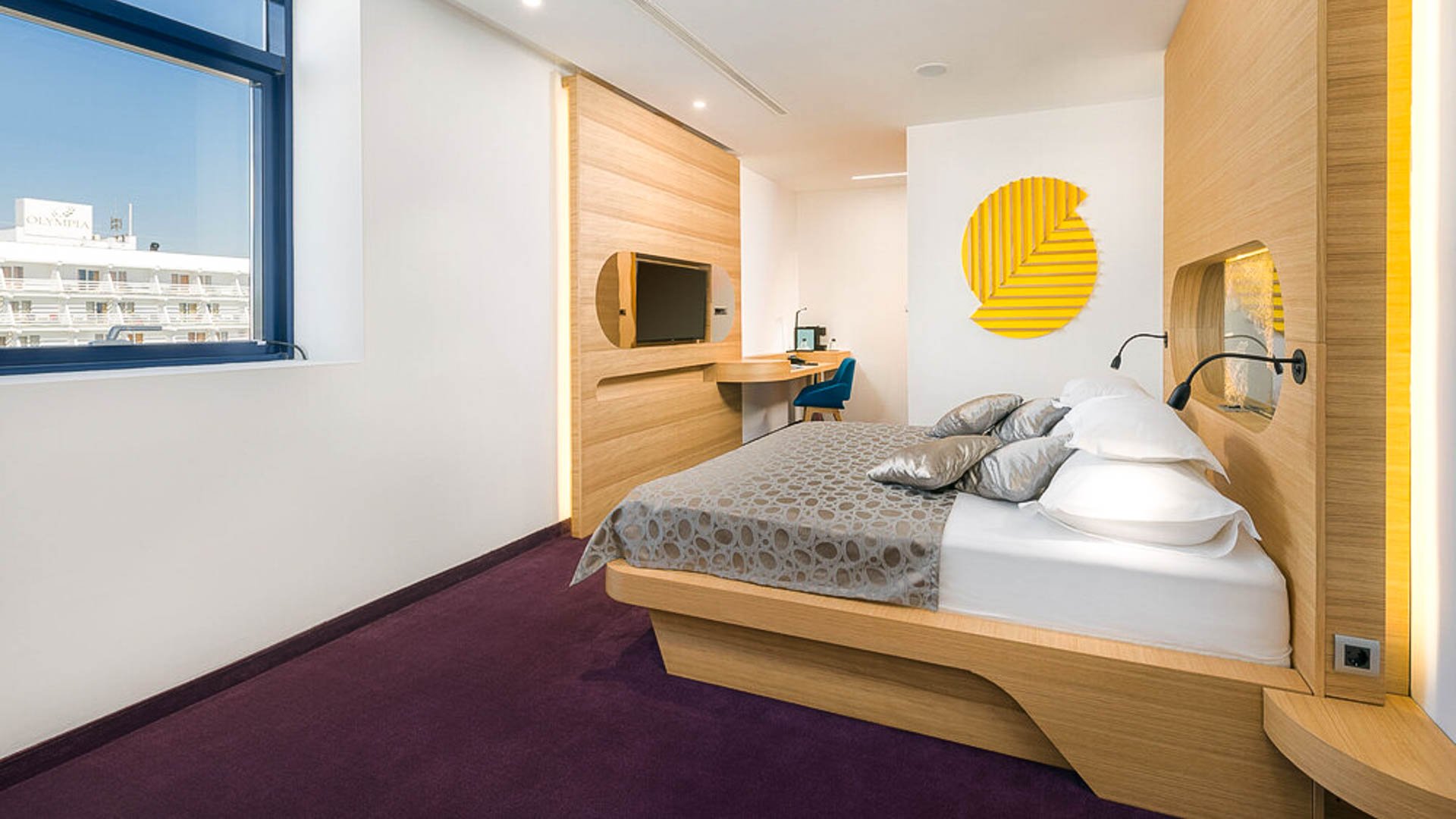 HOTEL OLYMPIA SKY
