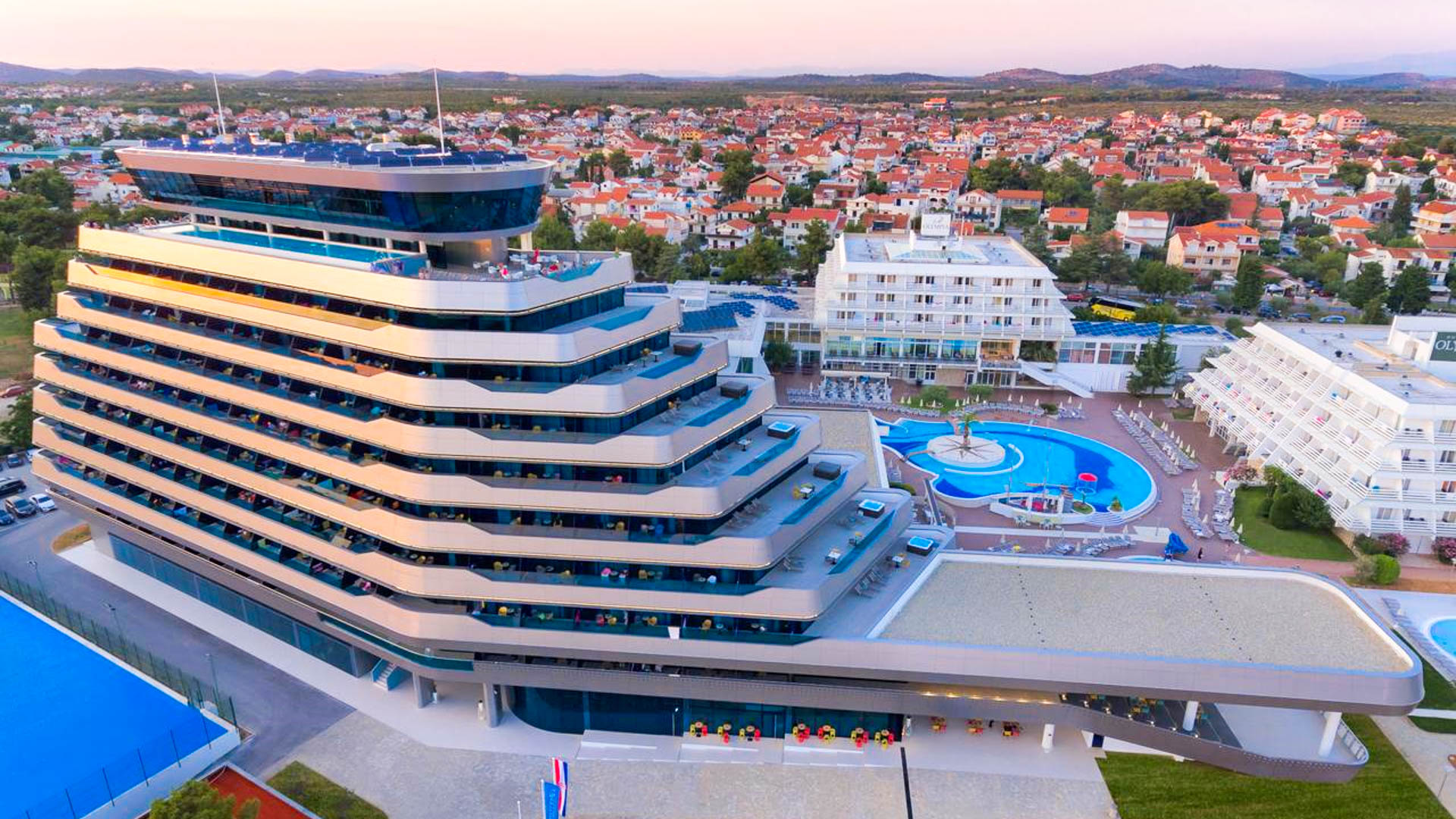 HOTEL OLYMPIA SKY
