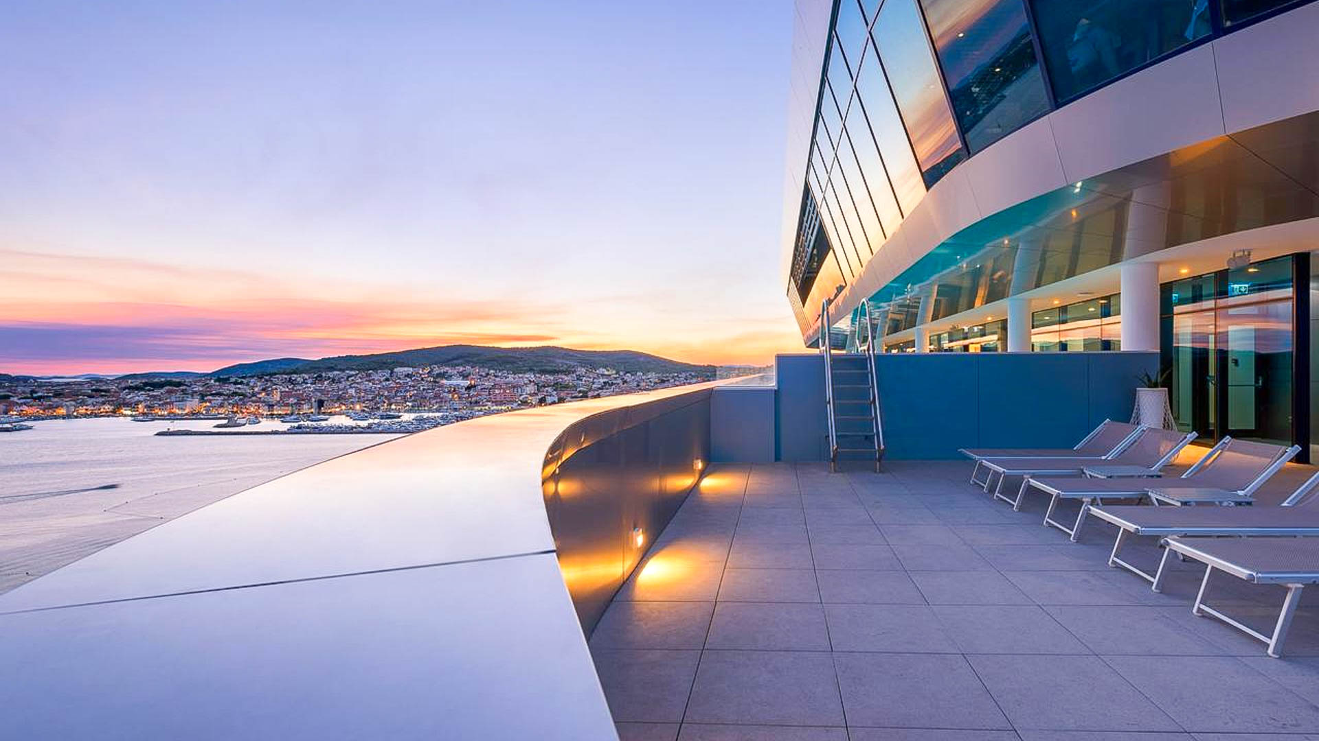 HOTEL OLYMPIA SKY