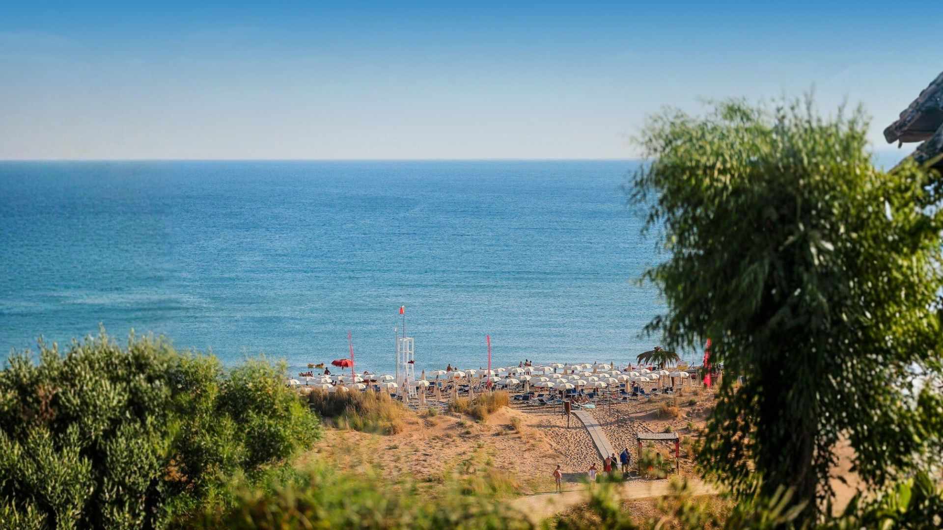 Paradise Beach Resort