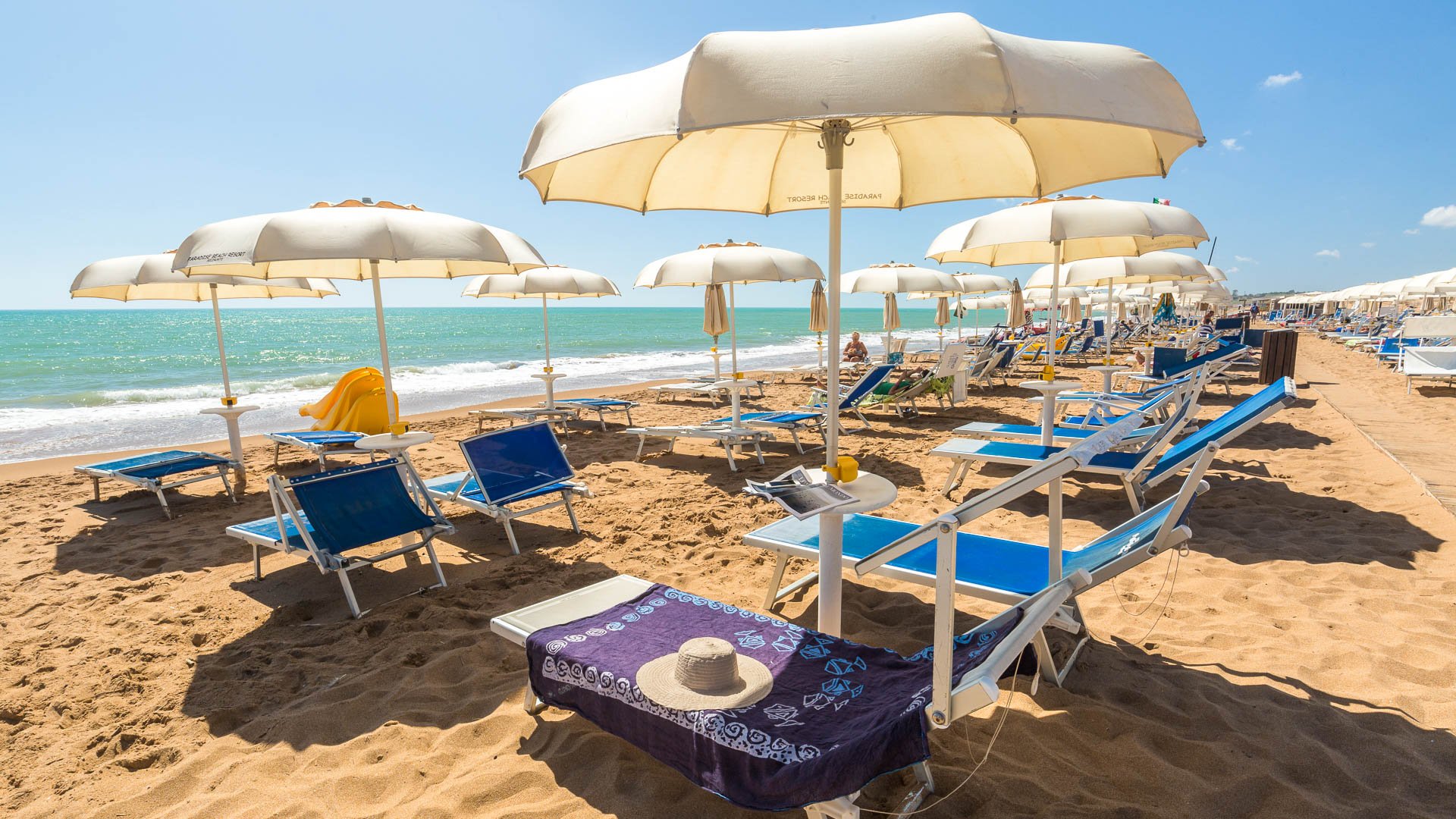 Paradise Beach Resort