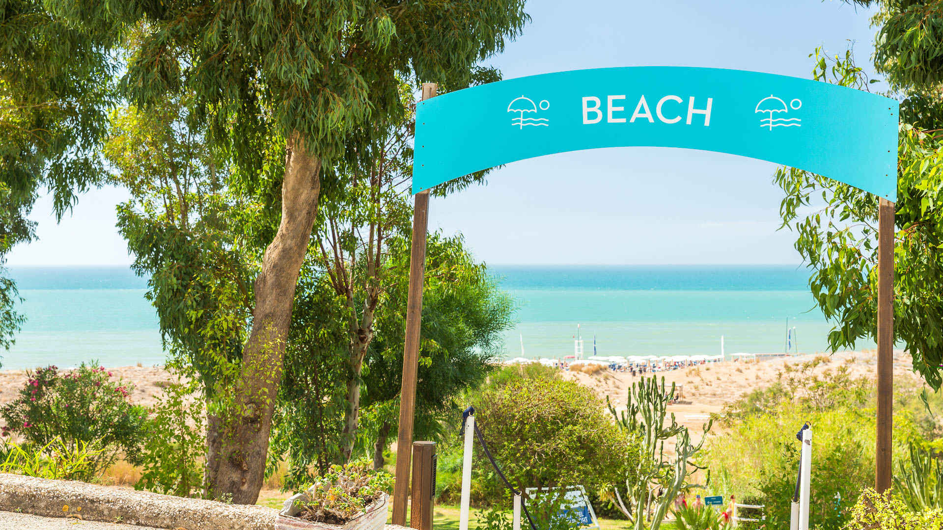 Paradise Beach Resort