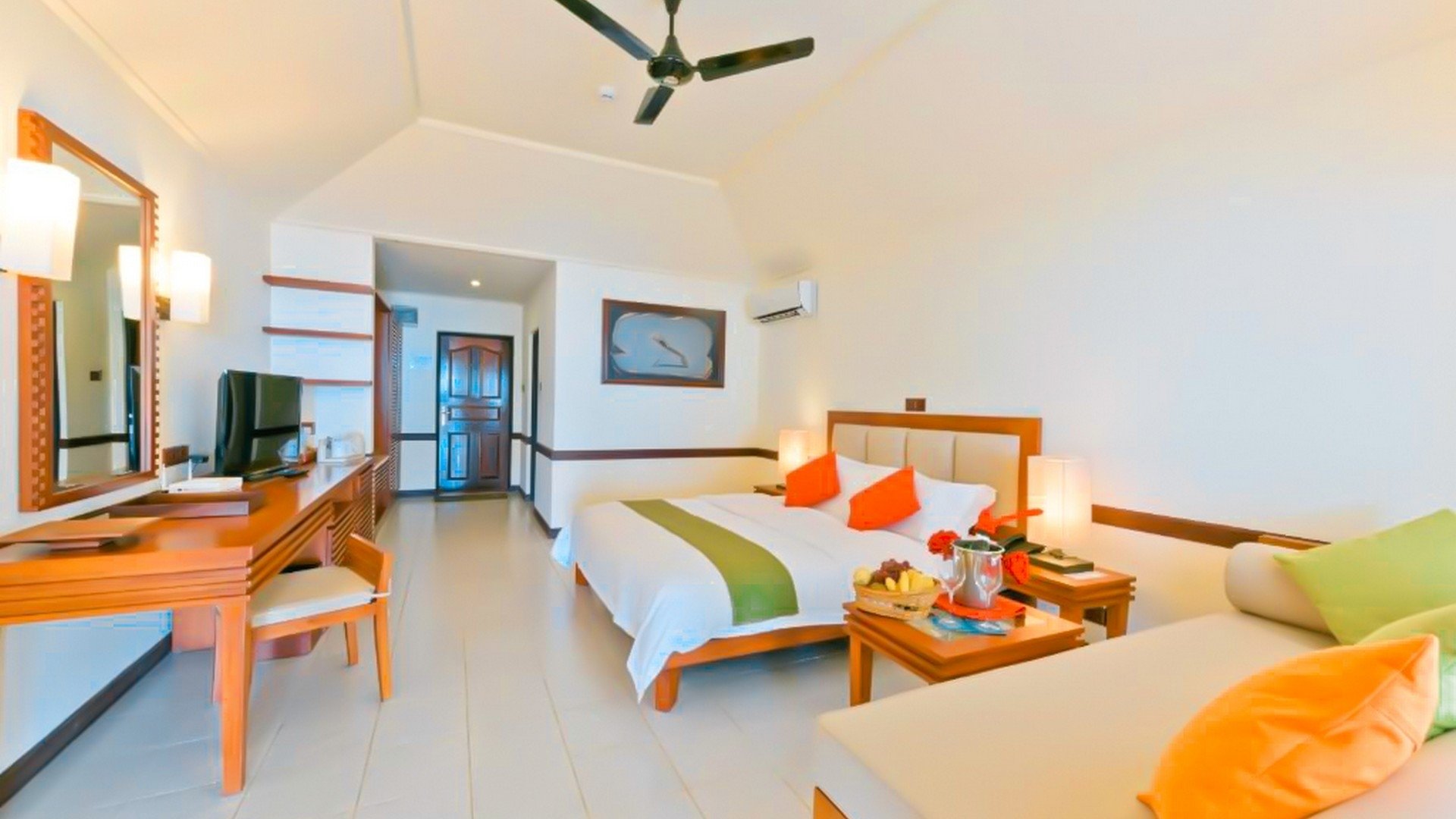 Paradise Island Resort & SPA
