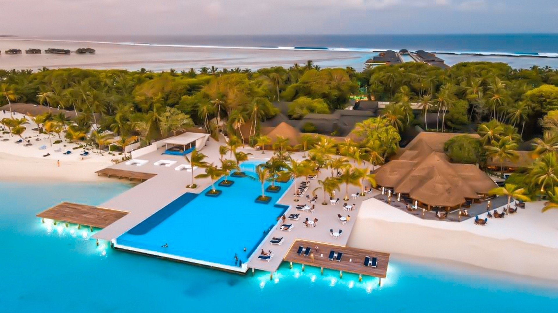 Paradise Island Resort & SPA