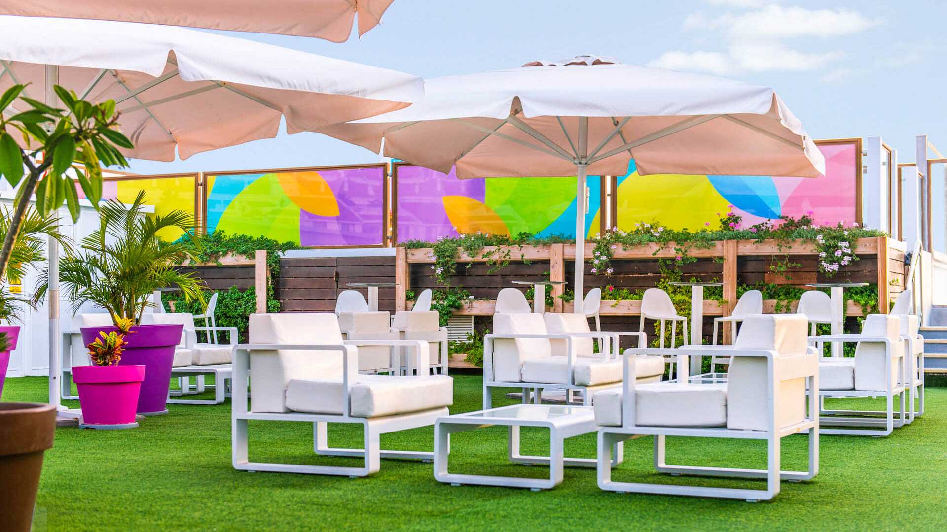 Paradise Park Fun Lifestyle Hotel