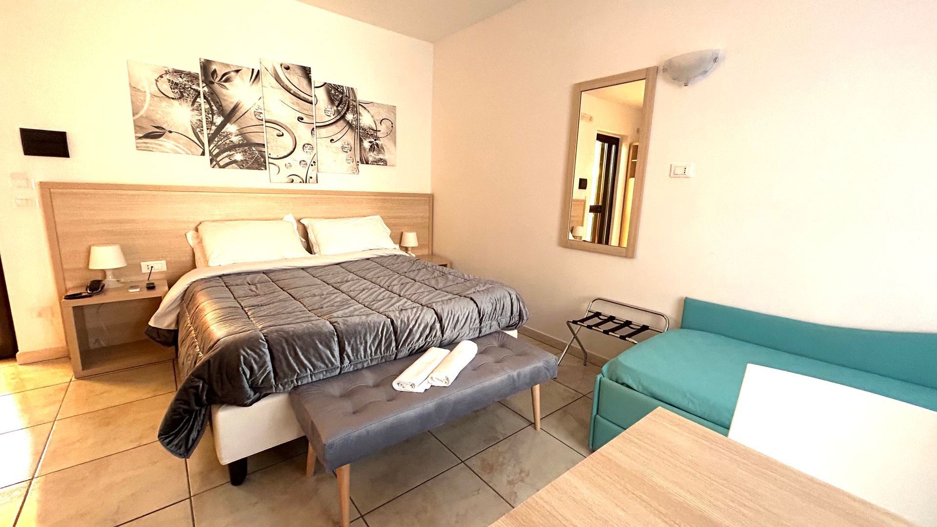 Hotel Park Village
