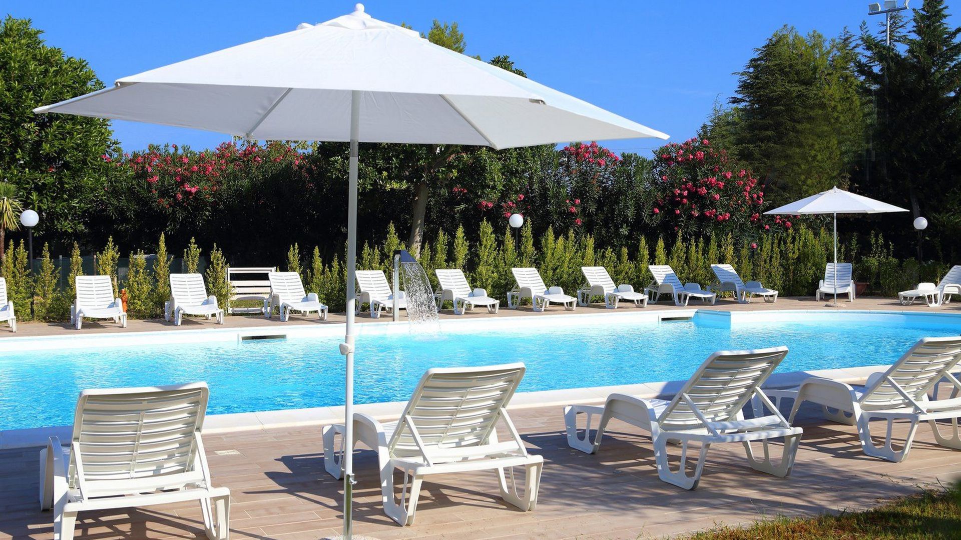 Hotel Park Village