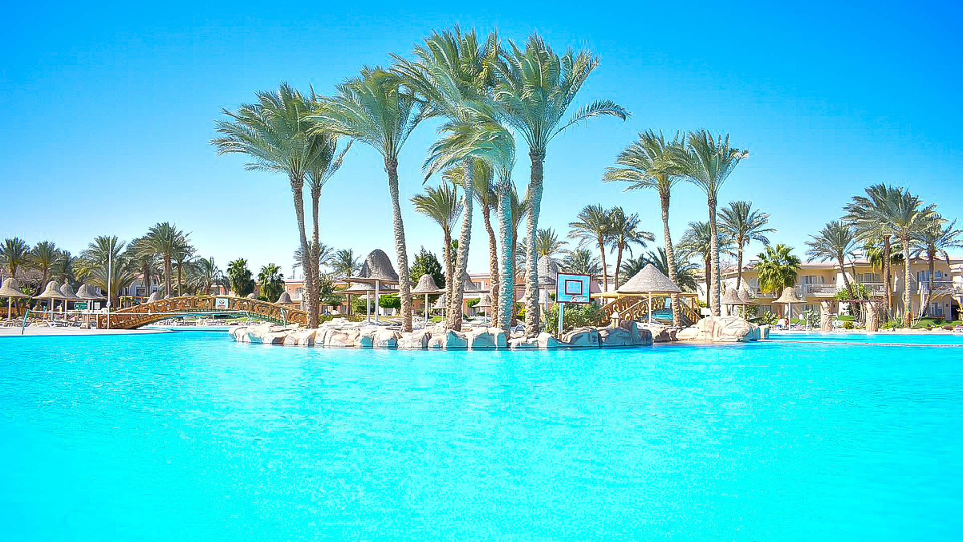 Parrotel Beach Resort