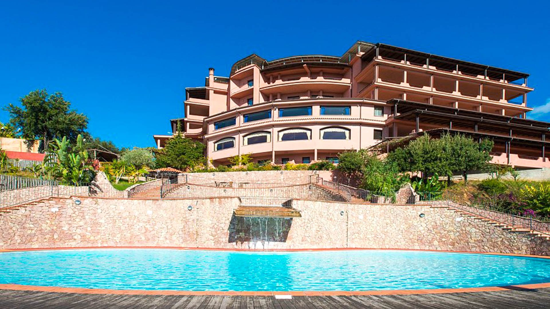 Pietre Rosse Hotel Club