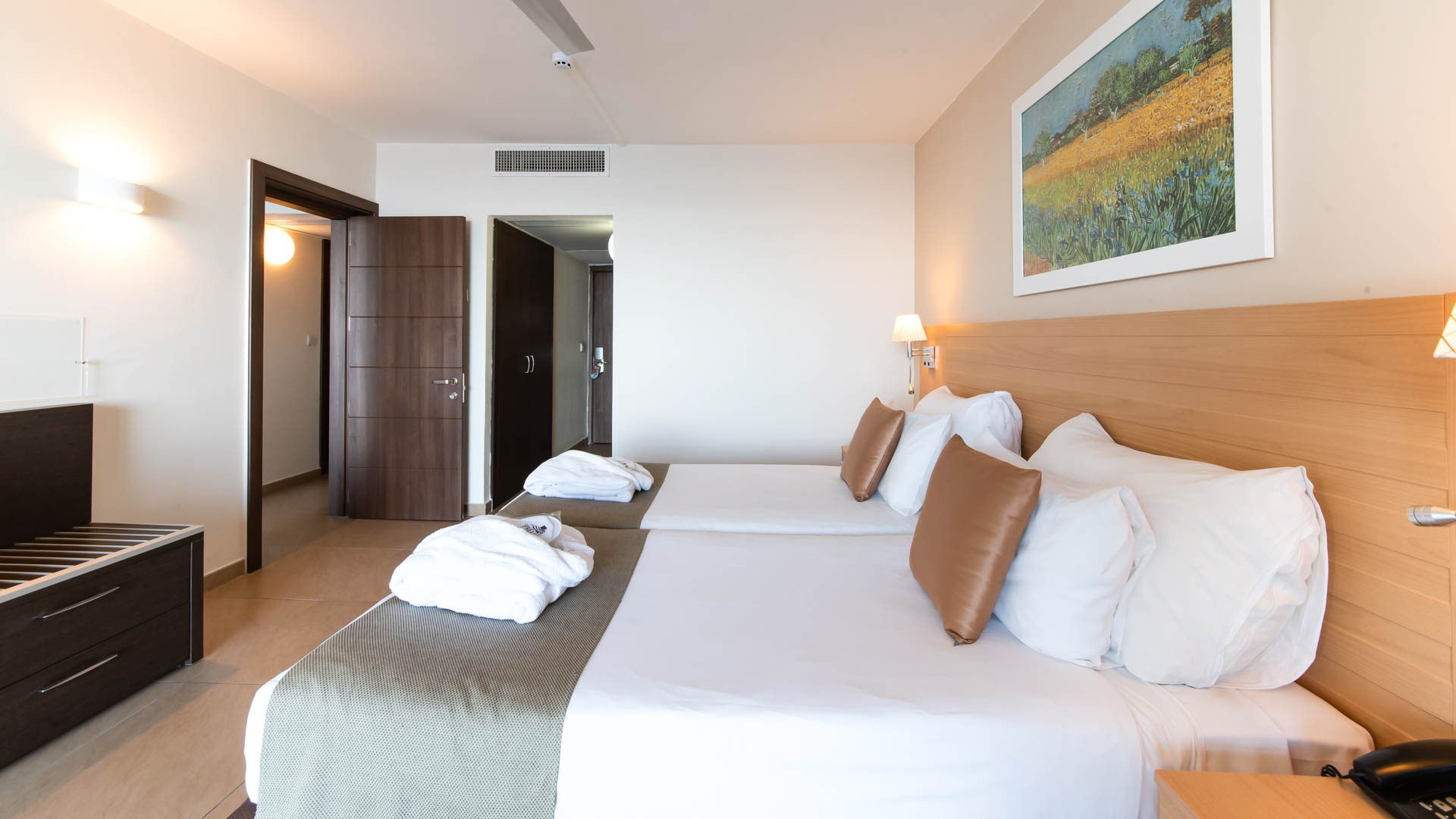 Preluna Hotel