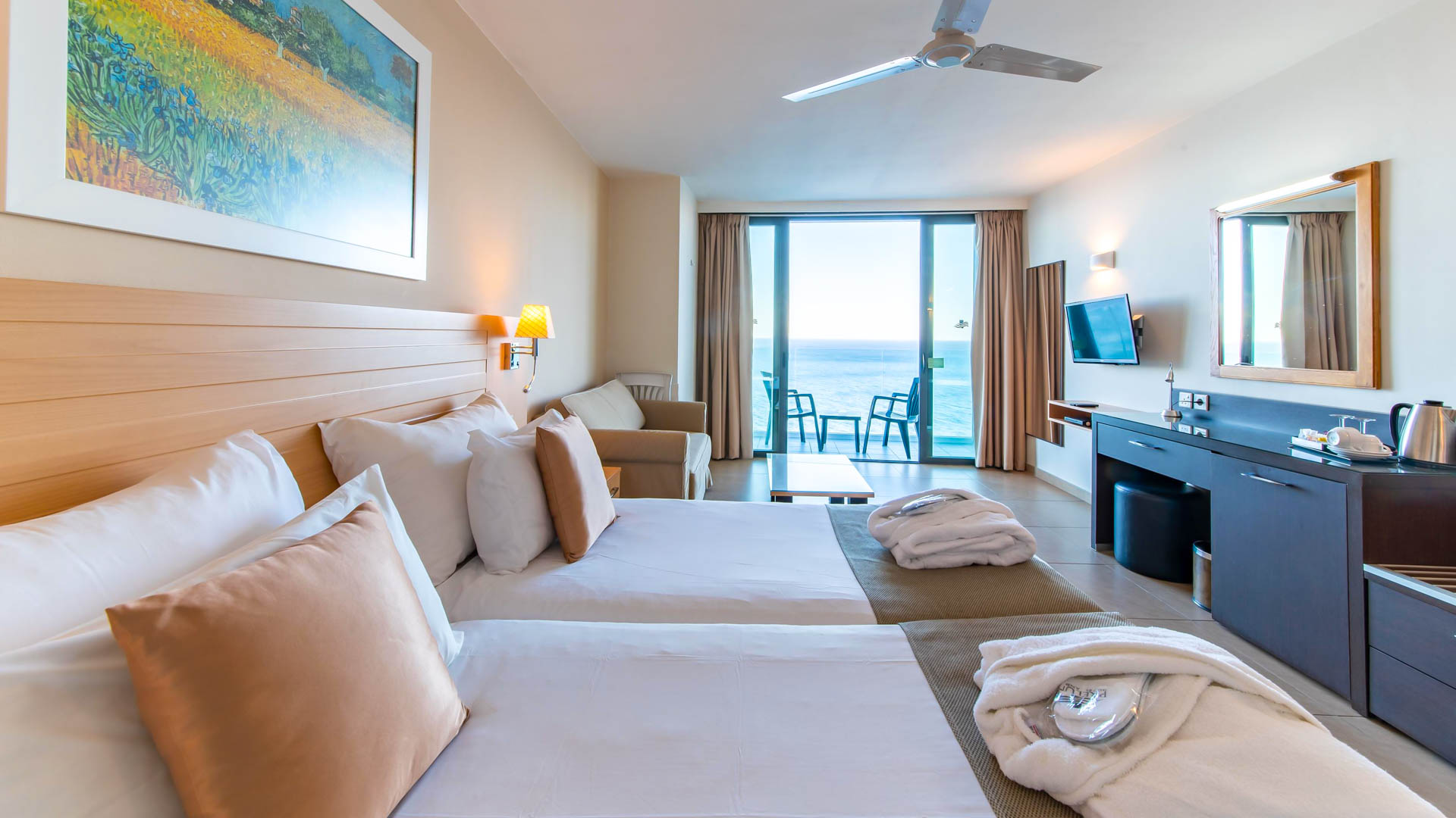 Preluna Hotel