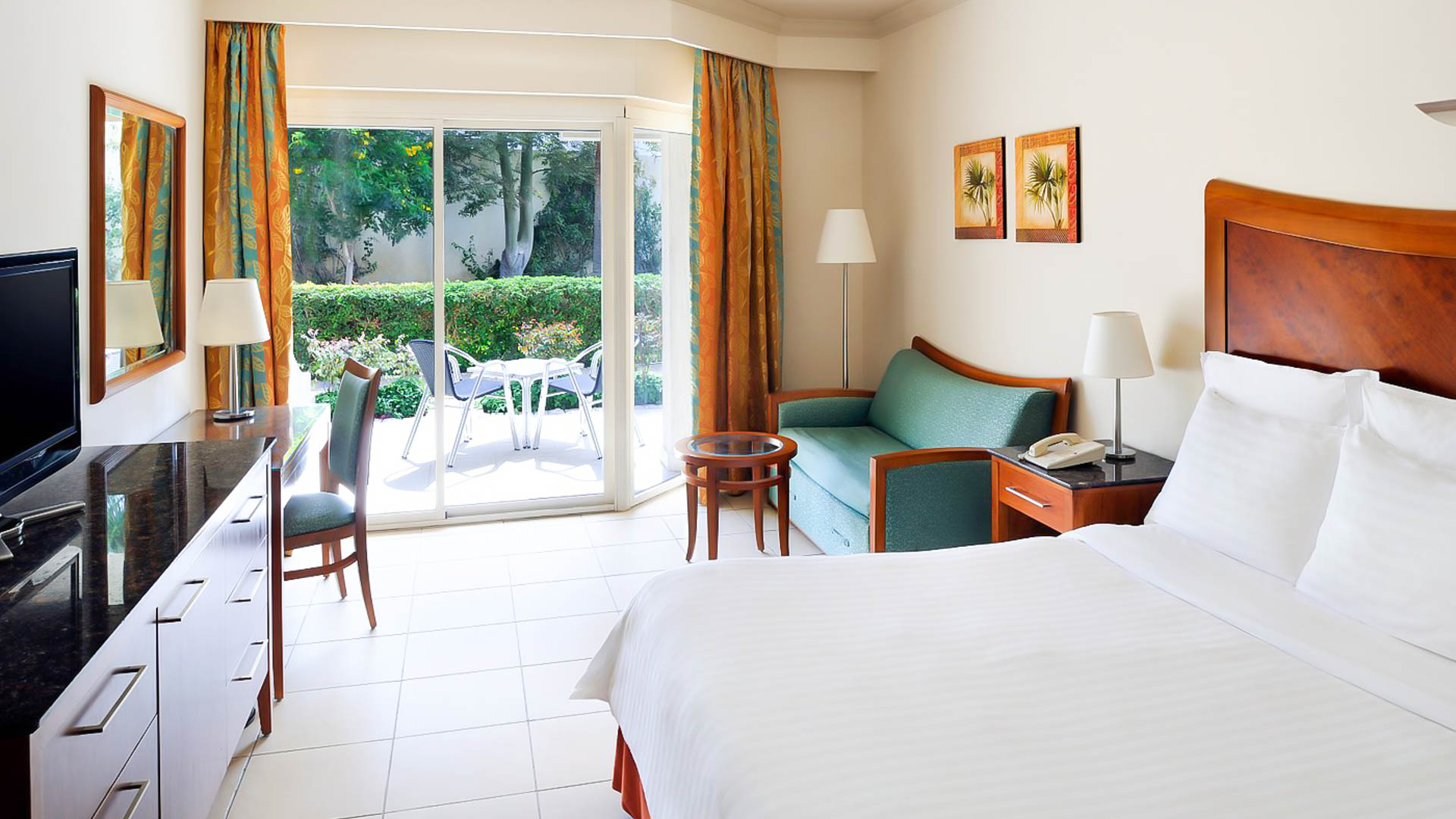 Promenade Beach Resort