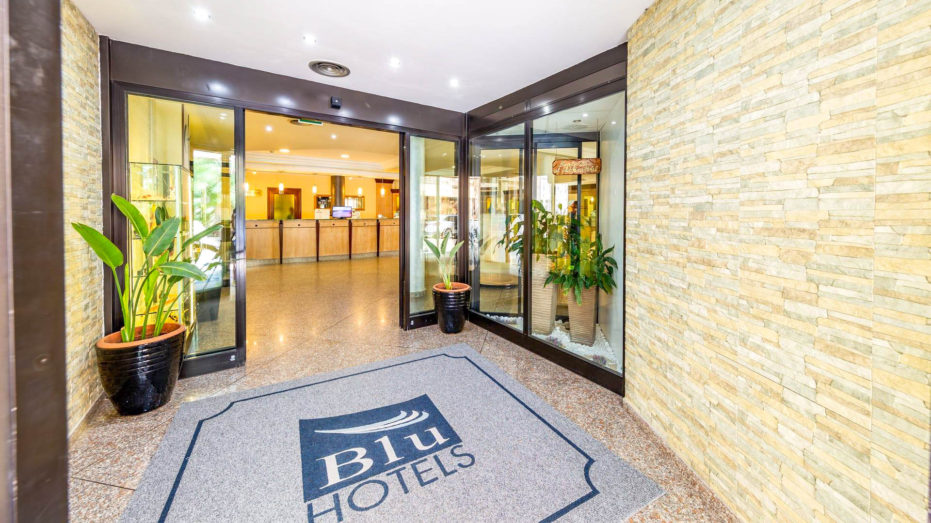 Rina Hotel