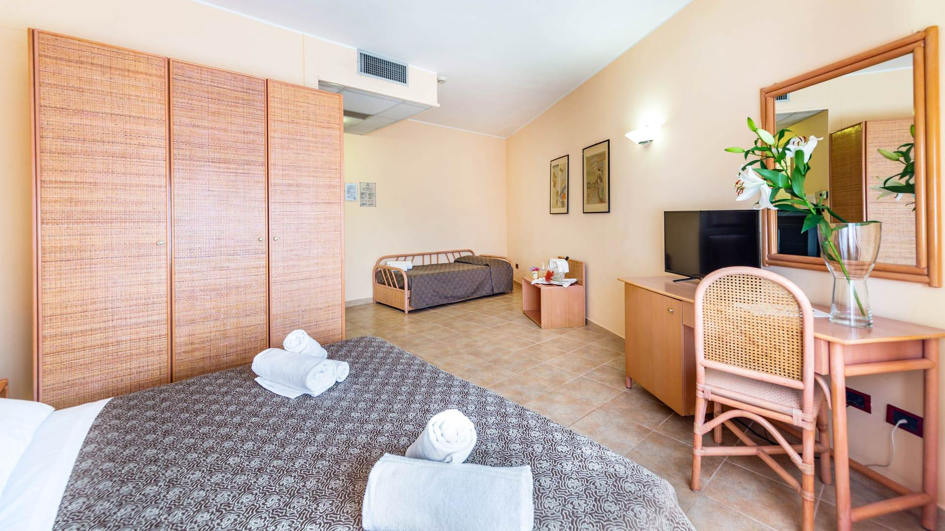 Rina Hotel