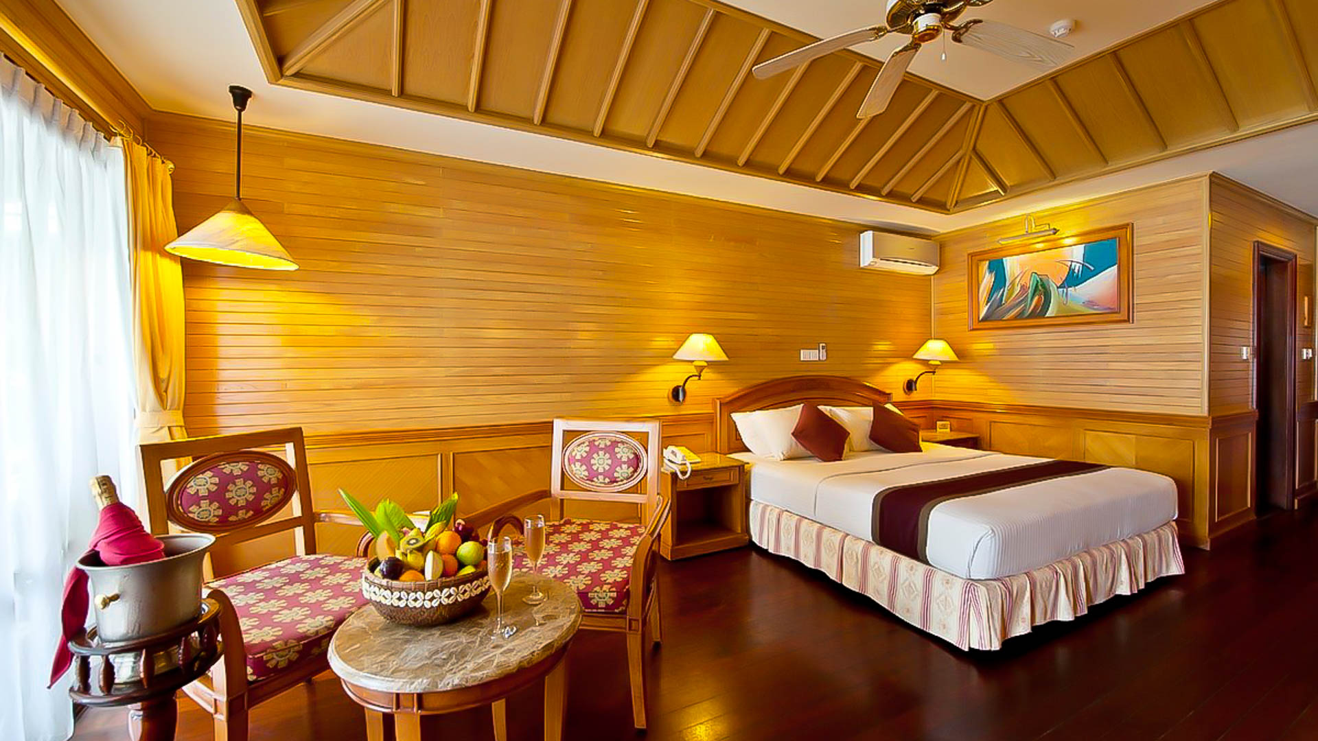 Royal Island Resort & Spa