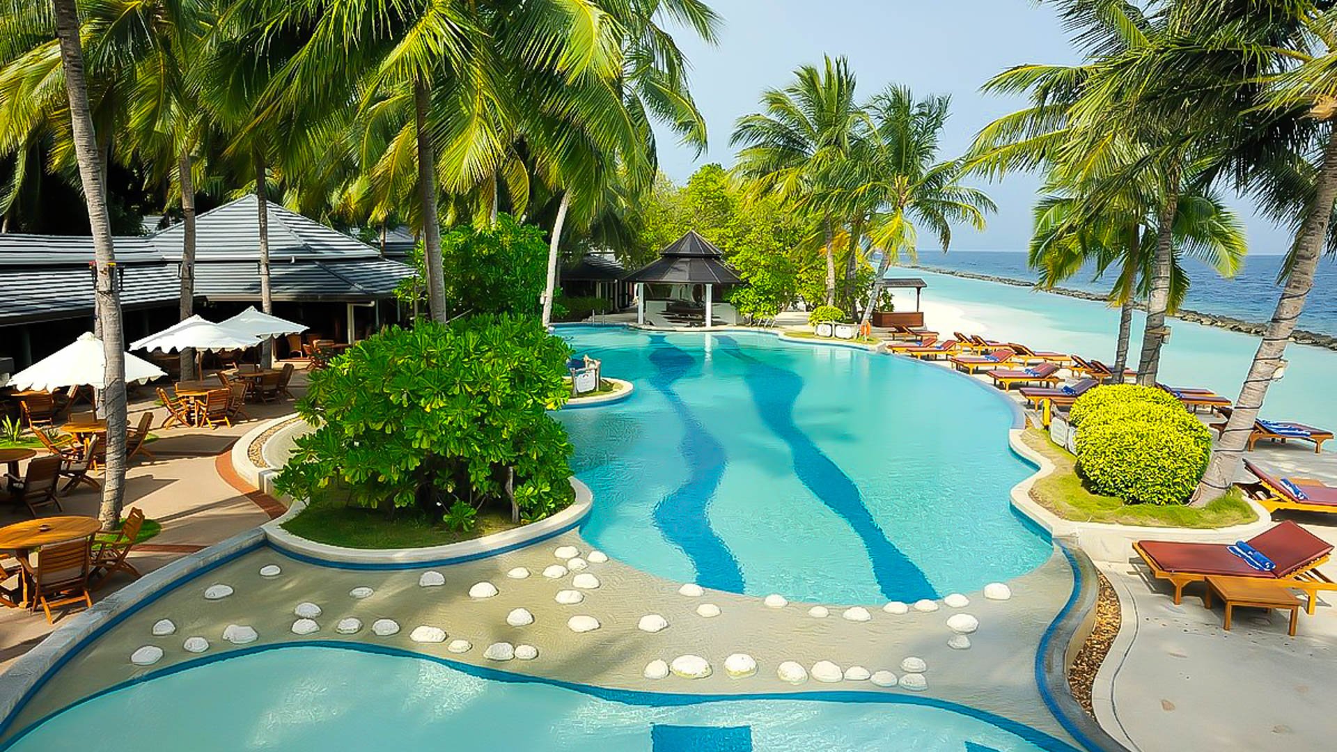 Royal Island Resort & Spa