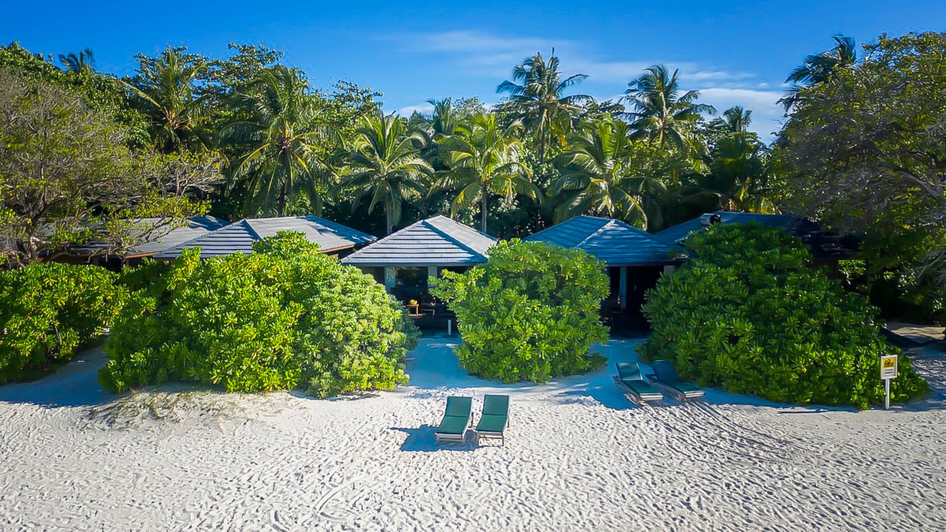 Royal Island Resort & Spa