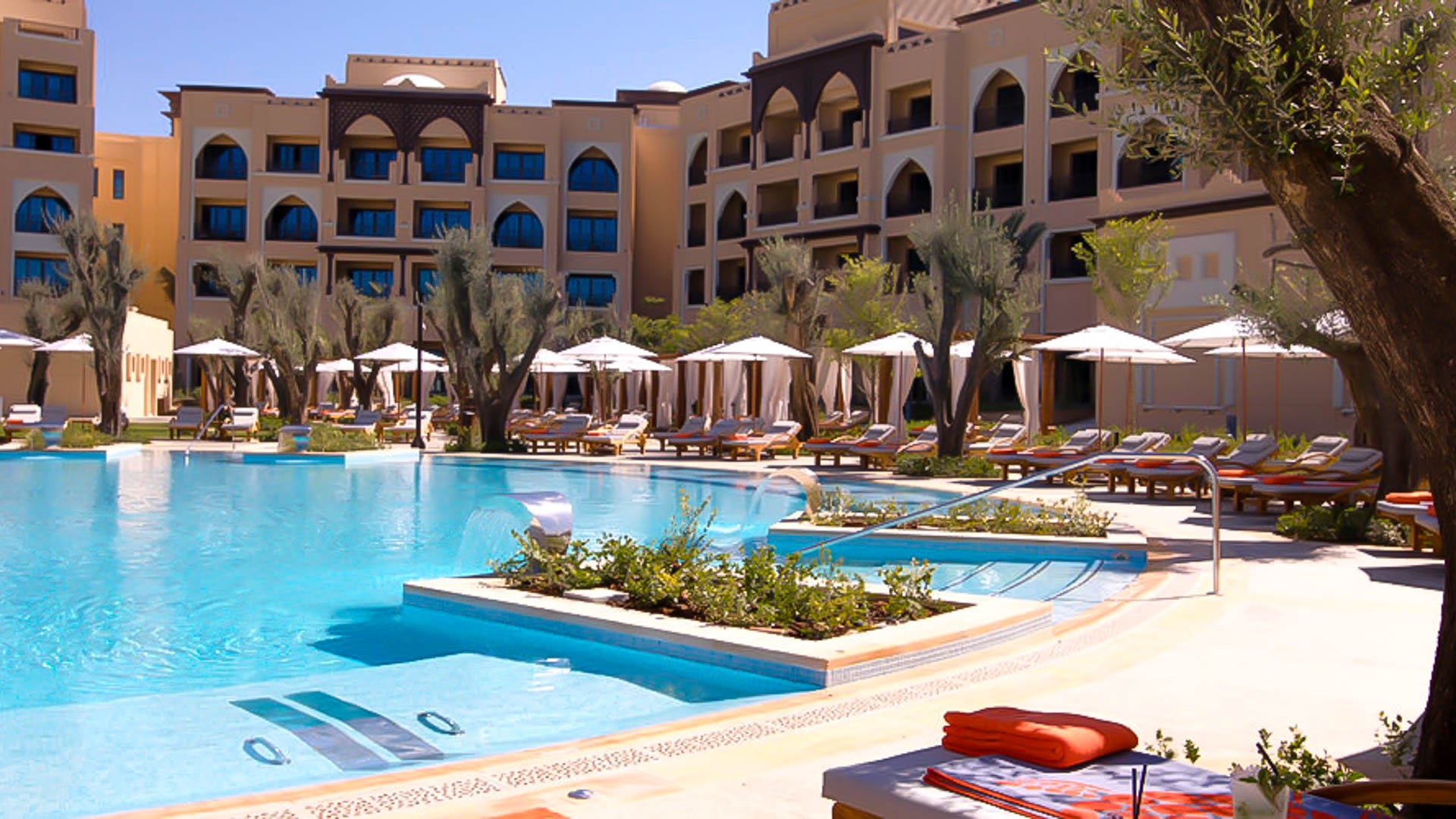 Saadiyat Rotana Resort & Villas