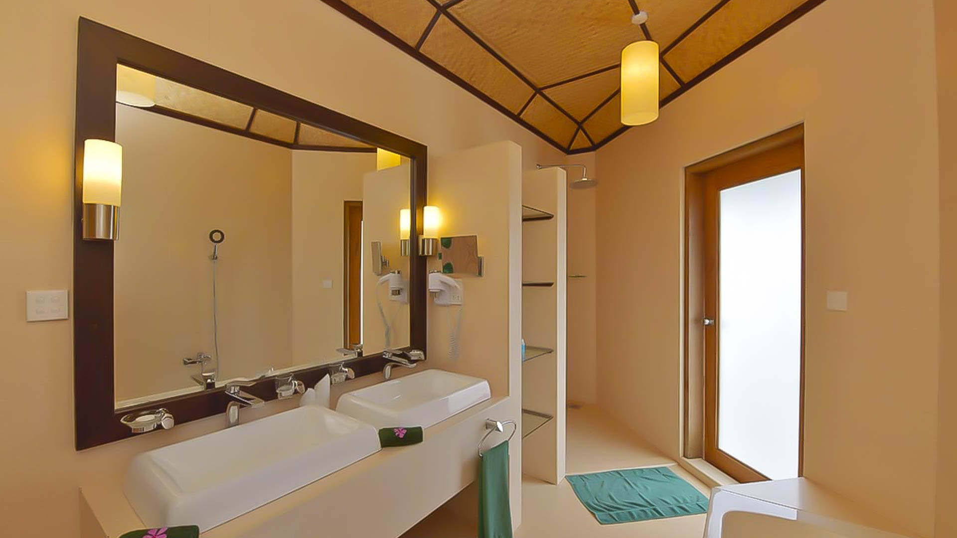 Safari Island Resort & Spa