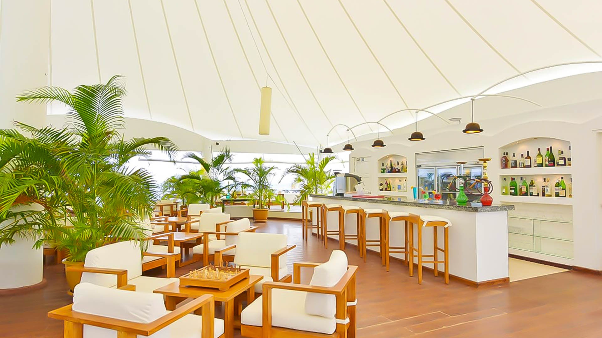 Safari Island Resort & Spa