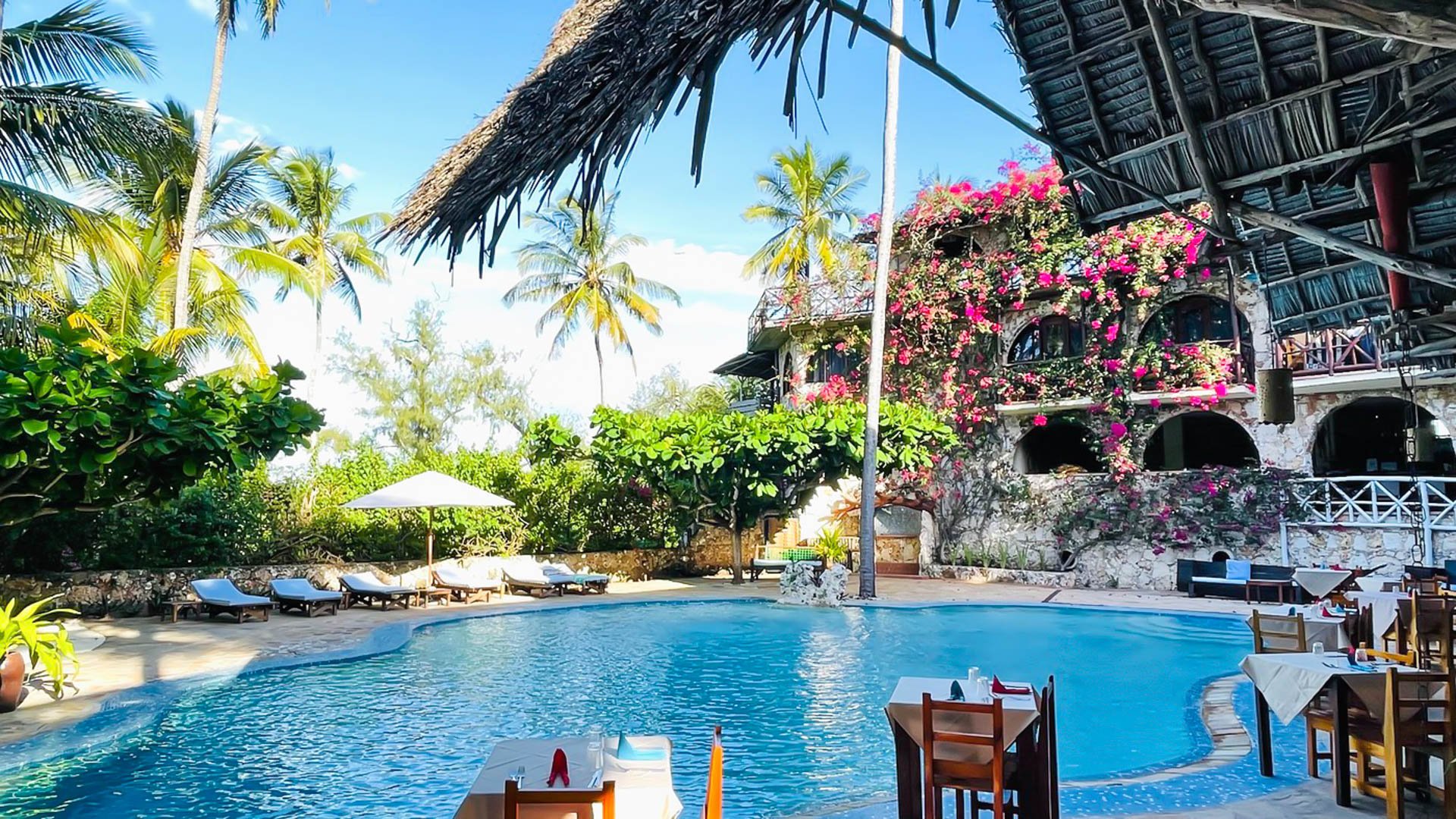 Samaki Lodge