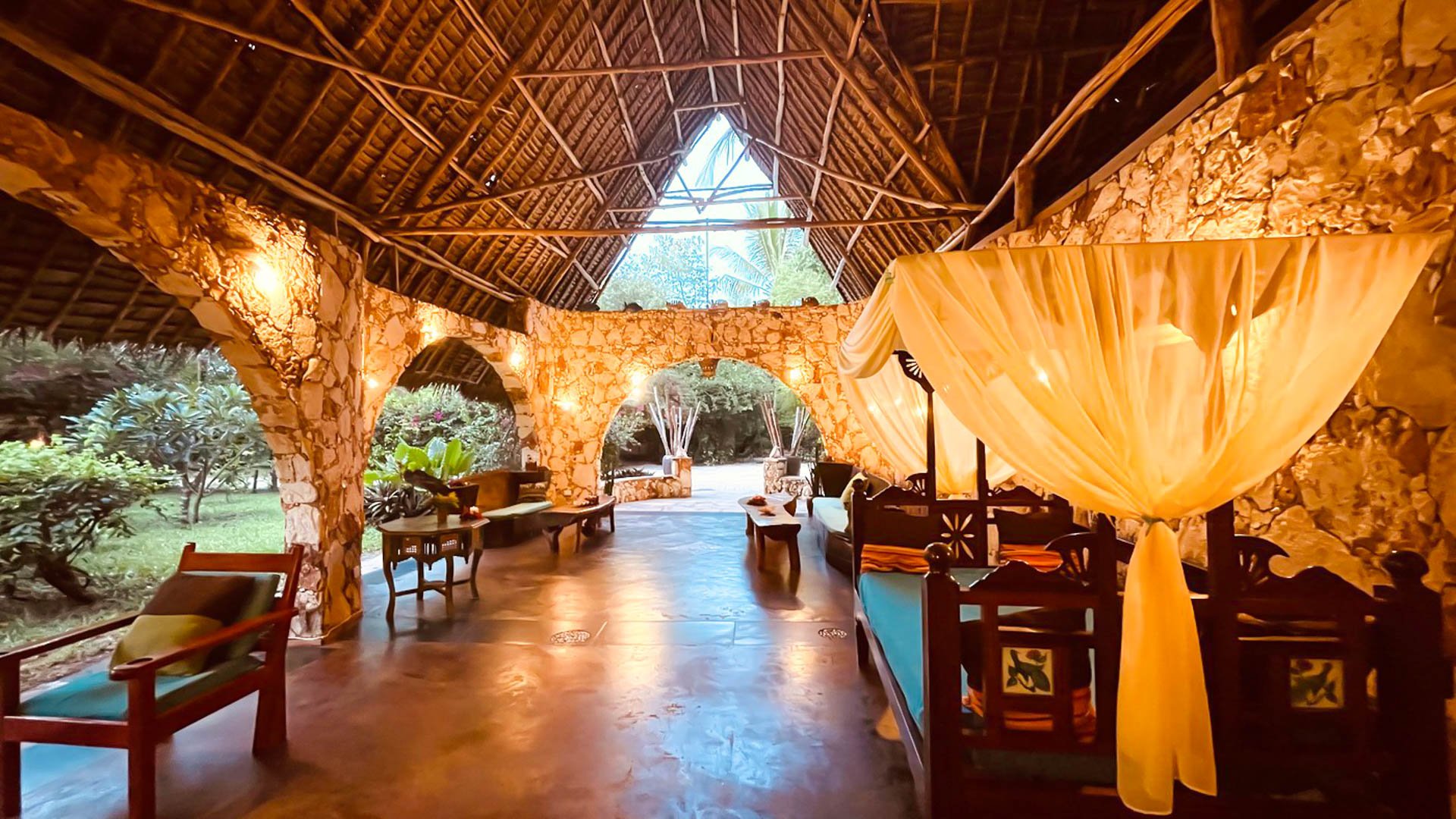 Samaki Lodge