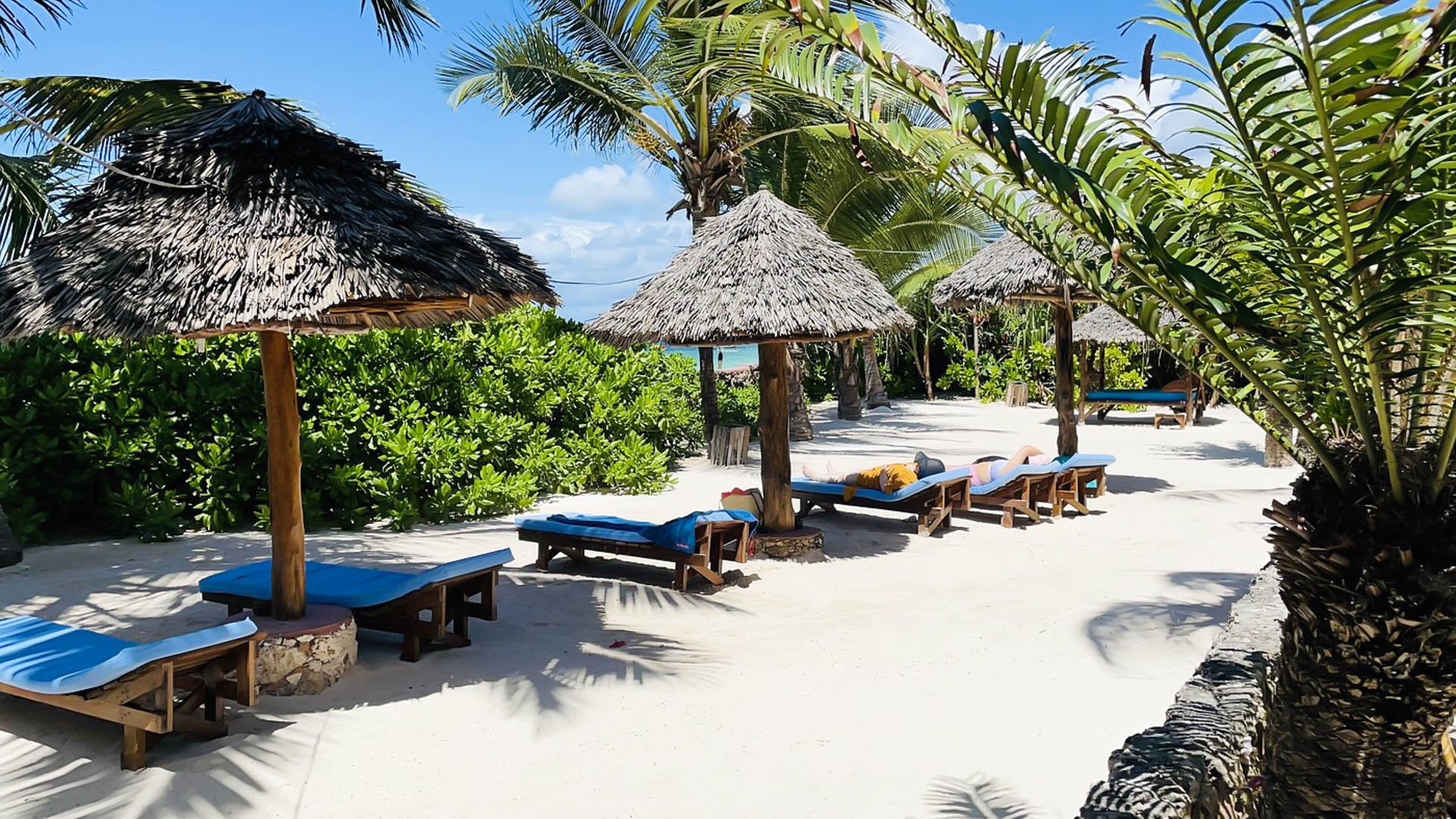 Samaki Lodge
