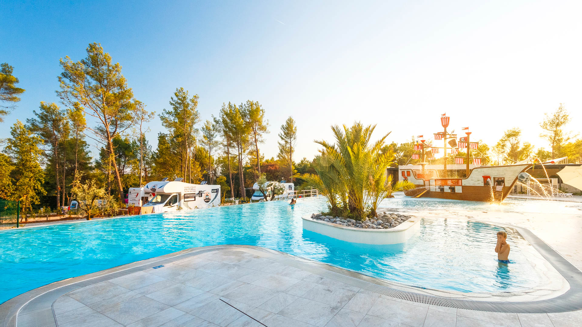 Santa Marina Boutique Camping