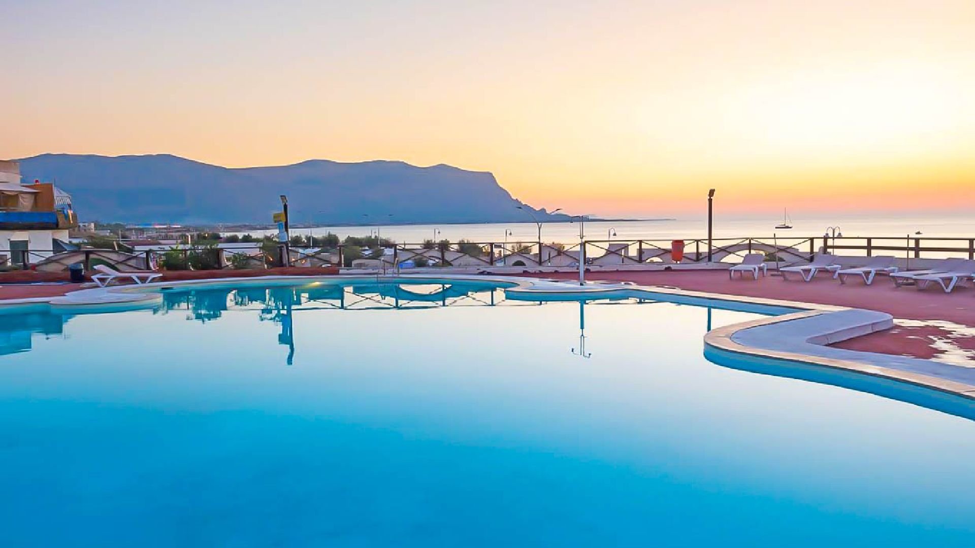 Saracen Sands Hotel & Congress Center