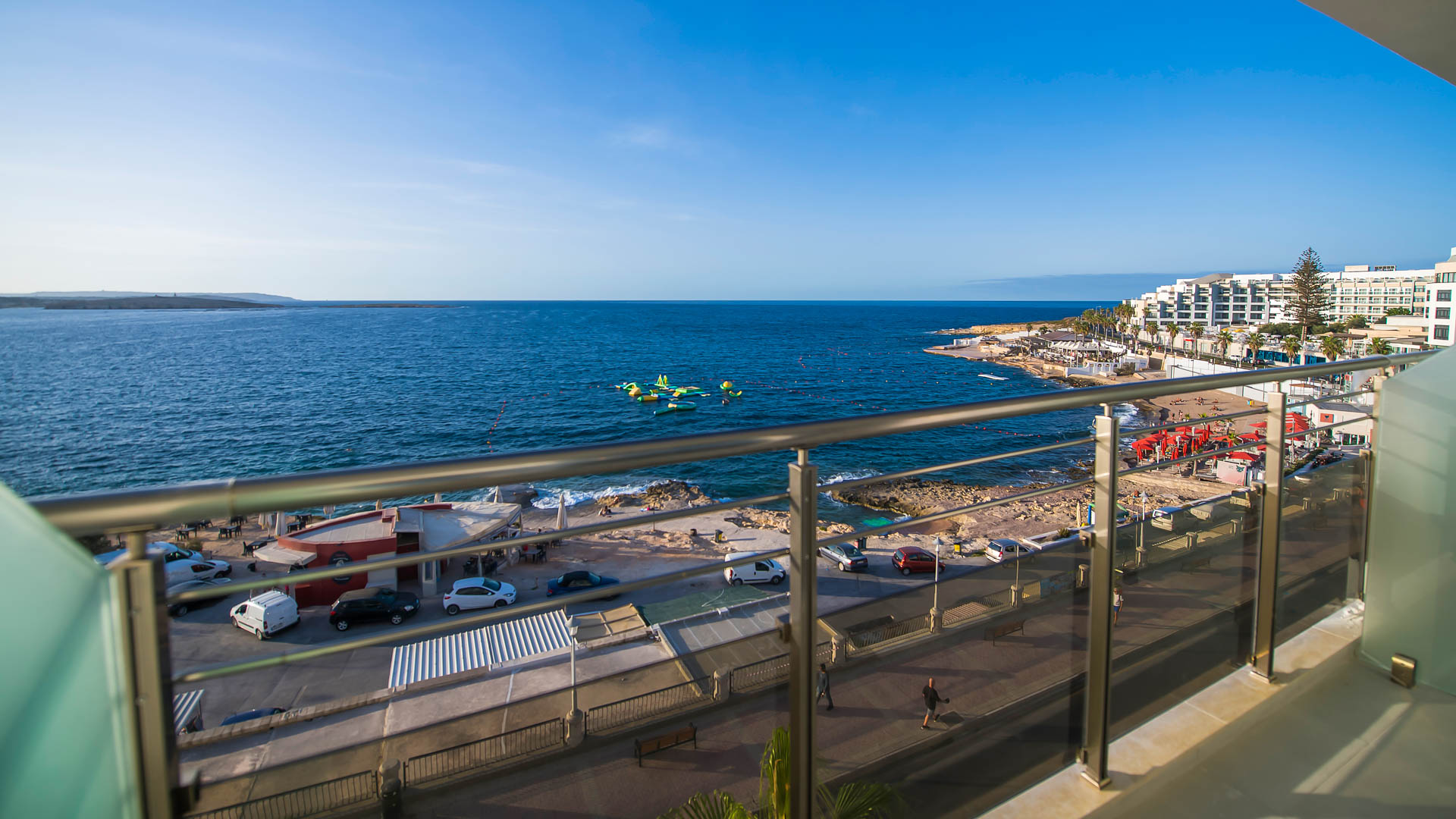 SeaView Hotel