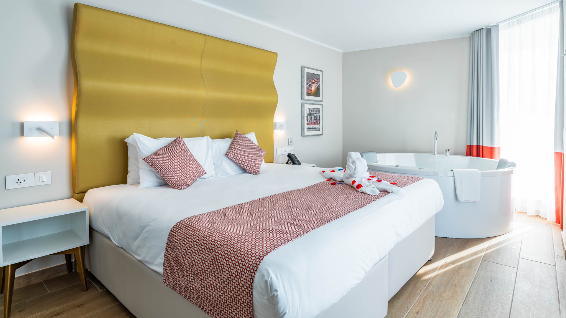 SeaView Hotel