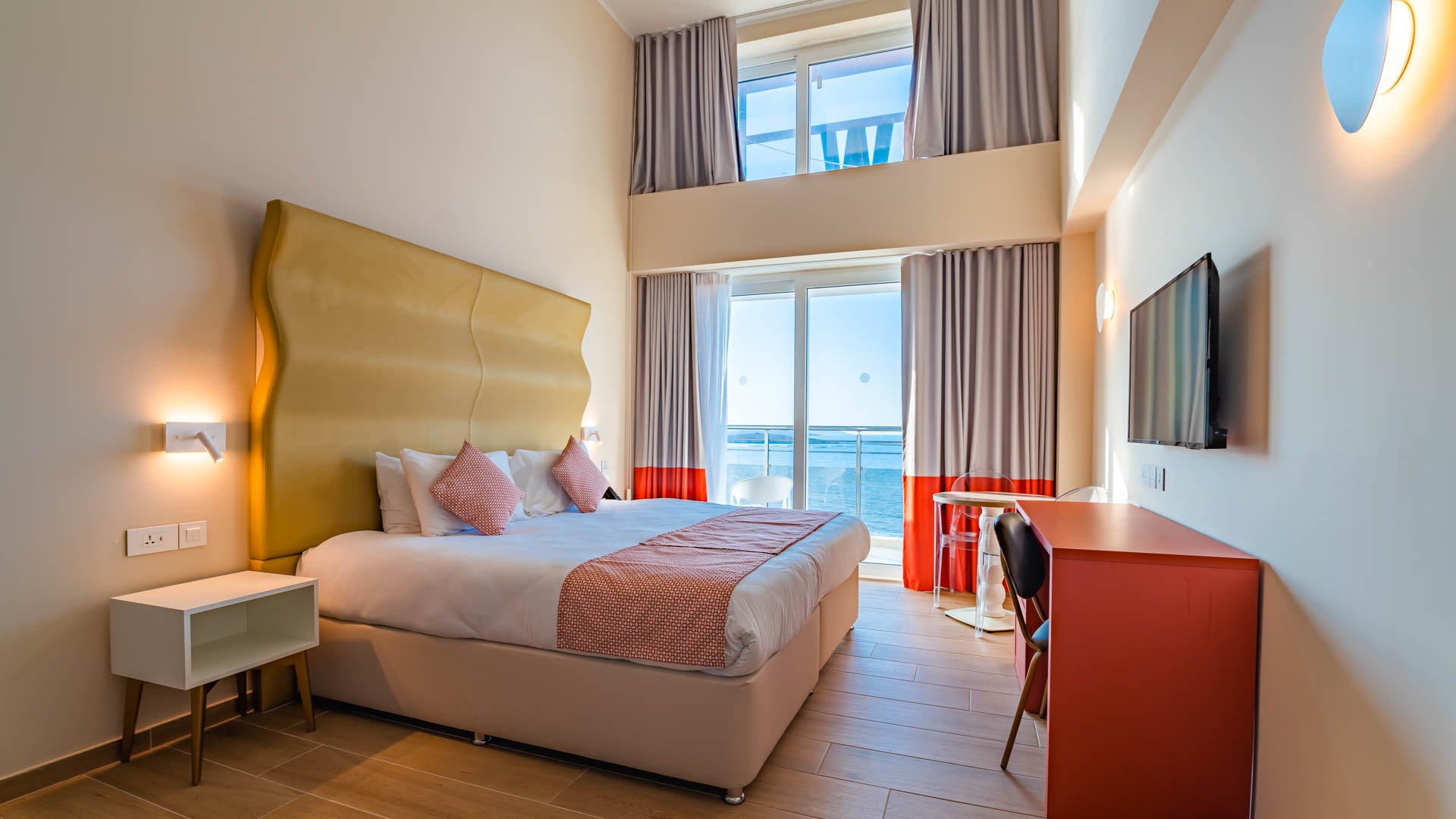 SeaView Hotel