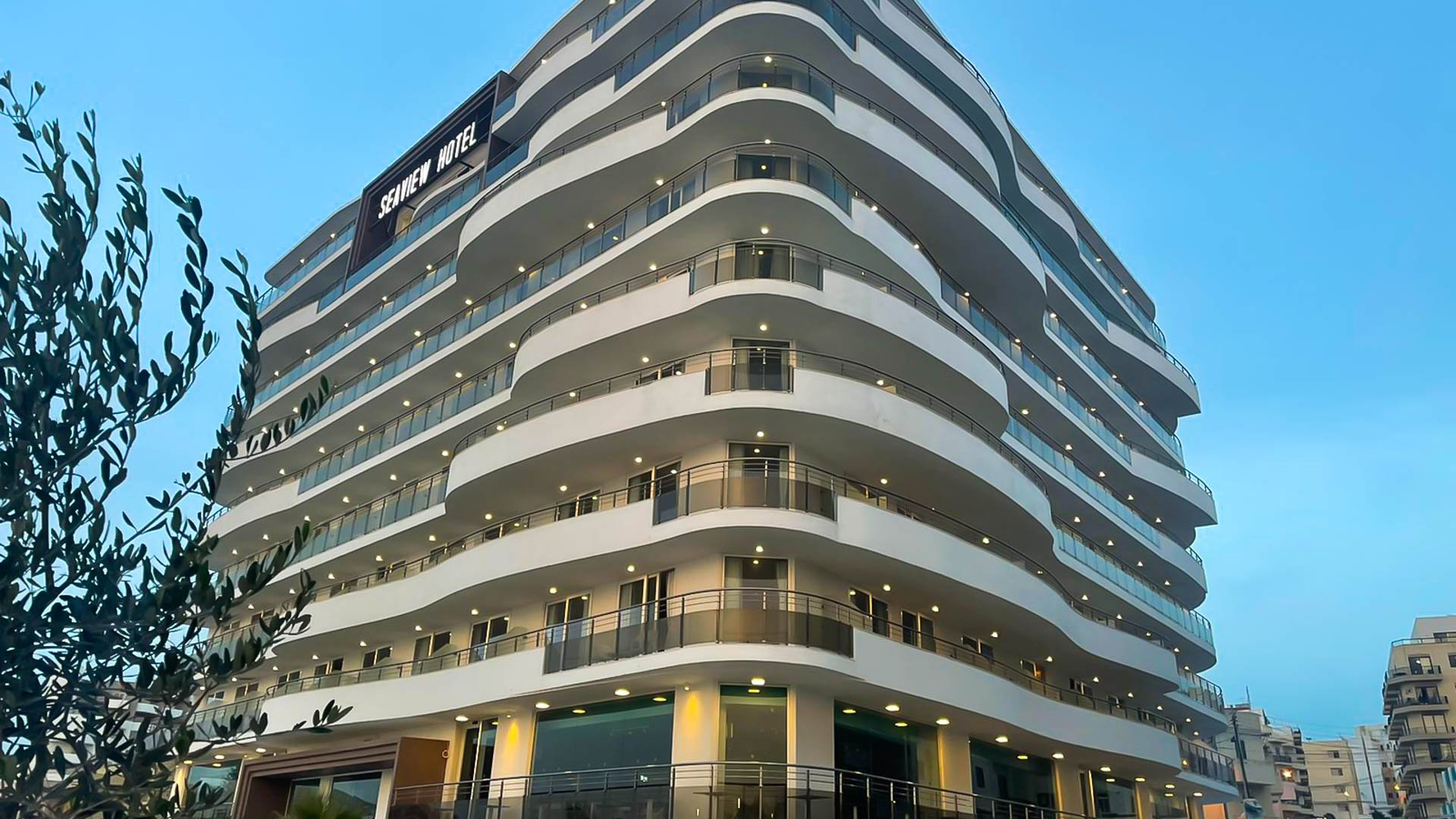 SeaView Hotel