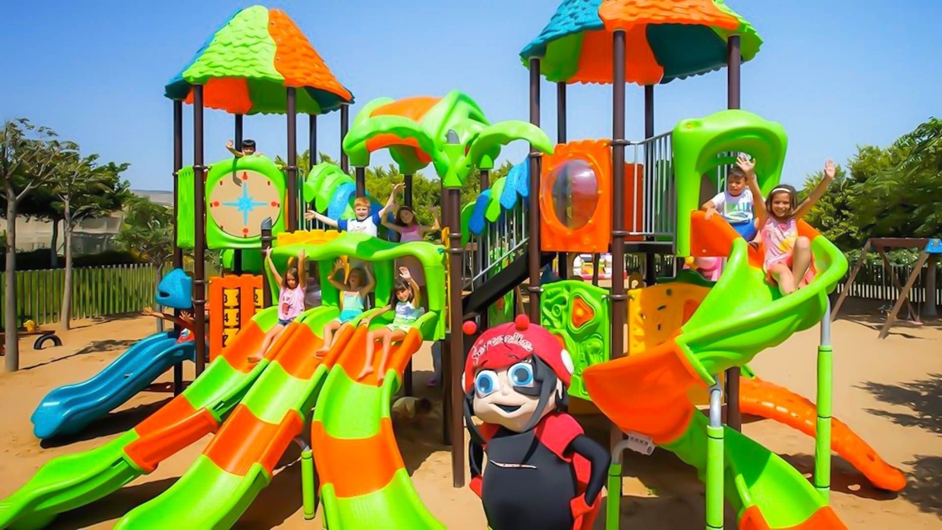 Serenusa Village