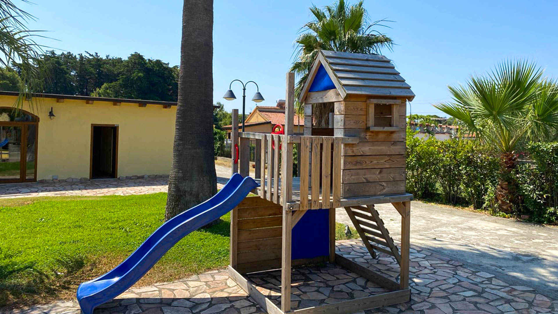 Solone Beach Resort