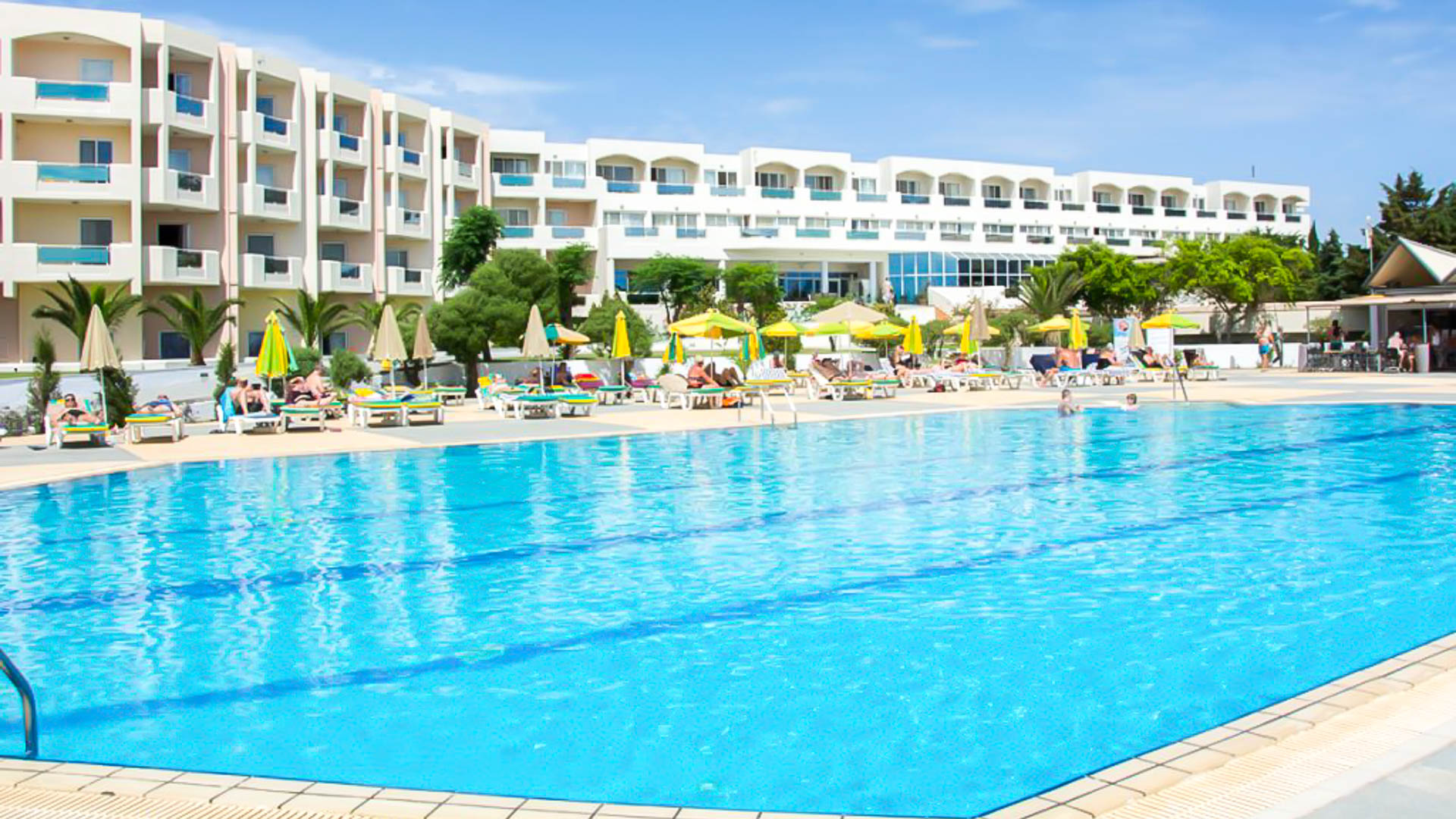 Sovereign Beach Hotel